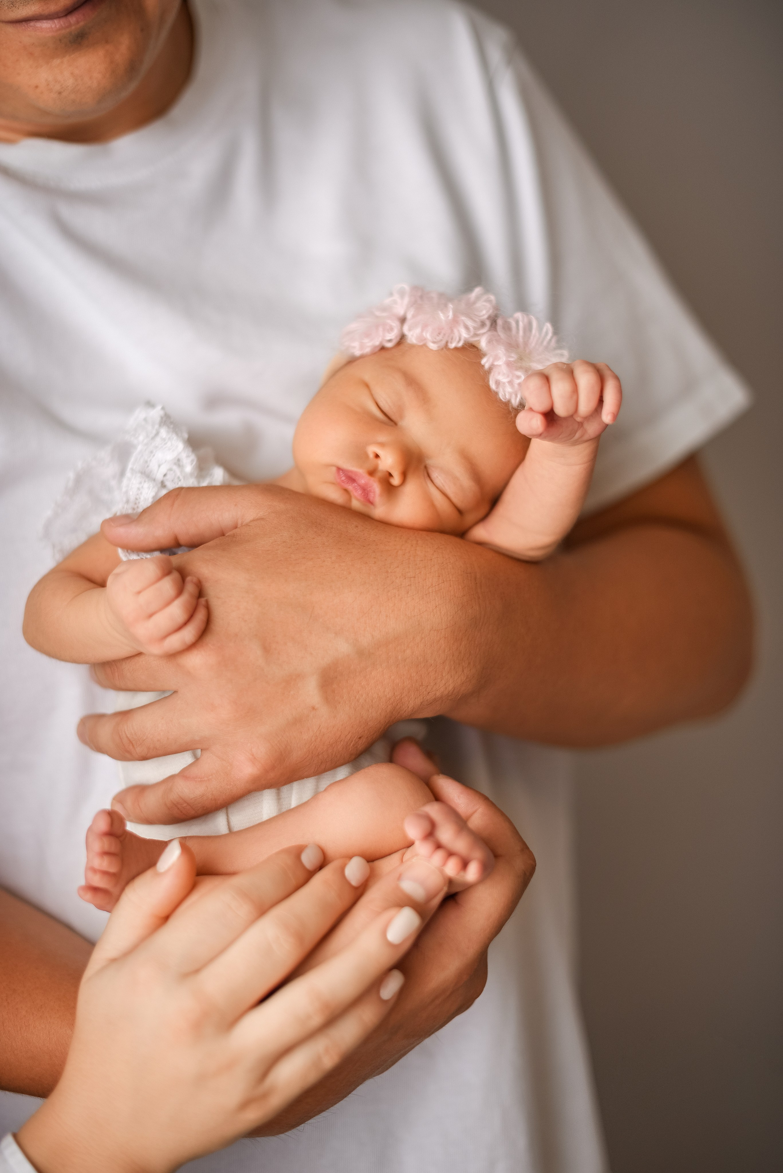 Кадры с родителями. Фотограф новорождённых в Сочи Наталия Дмитриева