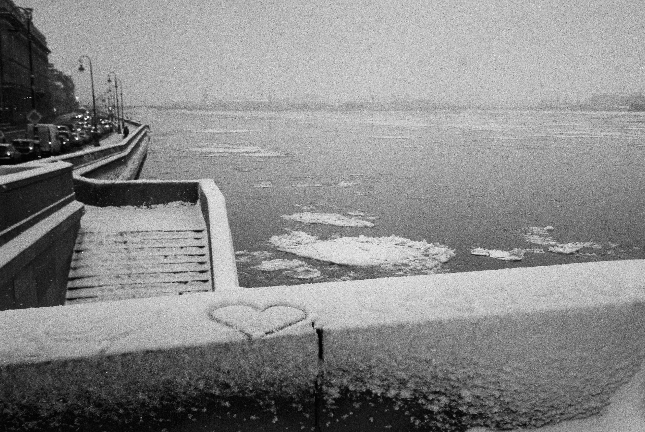 Фотографии черно-белые. Свадебный и семейный пленочный фотограф в Петербурге Истомина Ирина