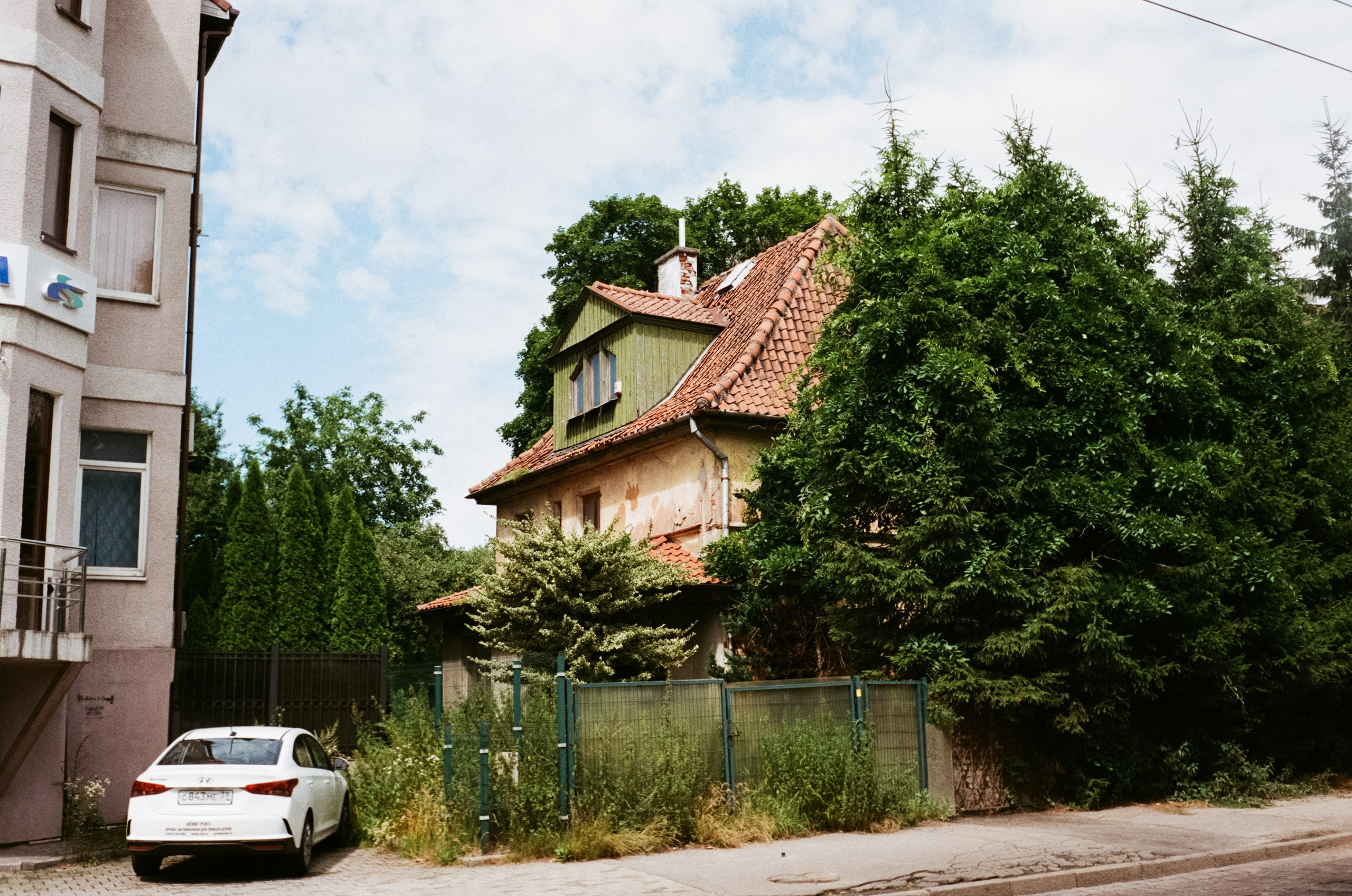 Калининград, пляж в Янтарном / Minox 35 GT (2) / Fujicolor 200 at ISO 100