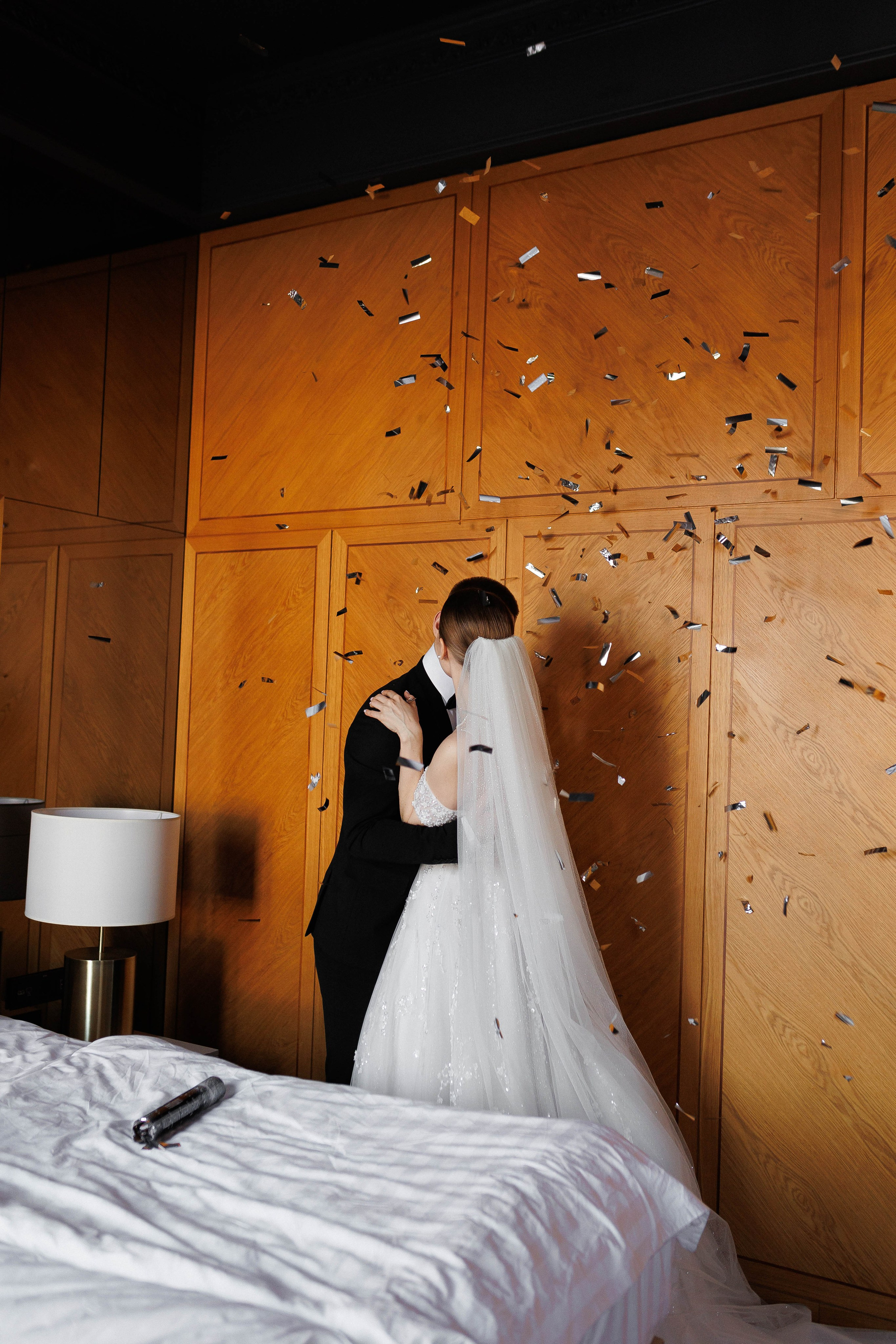 ···. Свадебный фотограф в Санкт-Петербурге Александра Чукавина