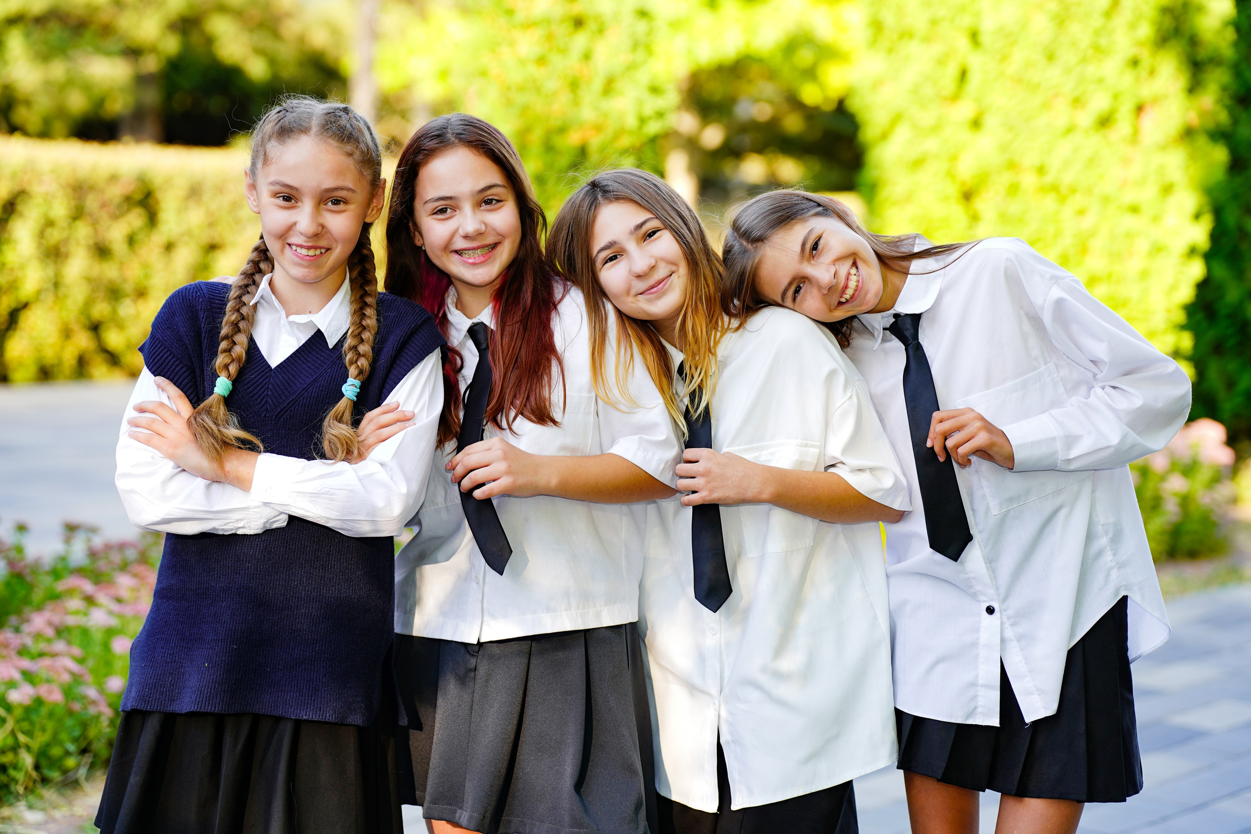 Фотосессия с классом 75 шк 2023. MEMENTO.Выпускные альбомы, школьные, юбилейные и другие книги. Ростов-на-Дону