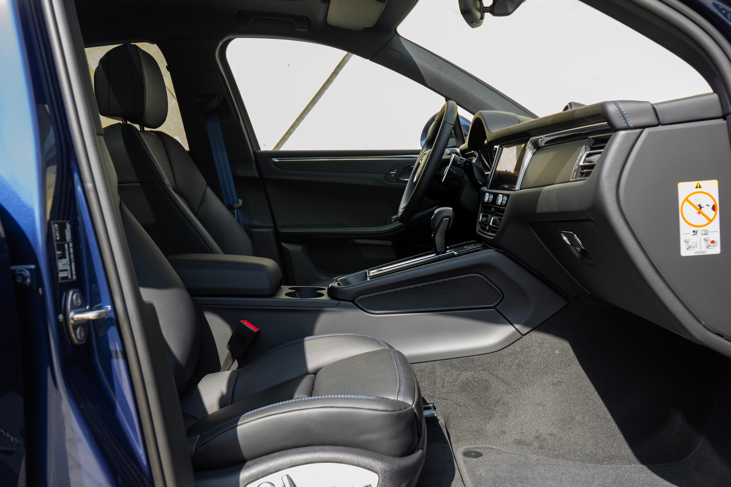 Porsche Macan. Автомобильный фотограф Ногинск Денис Городок
