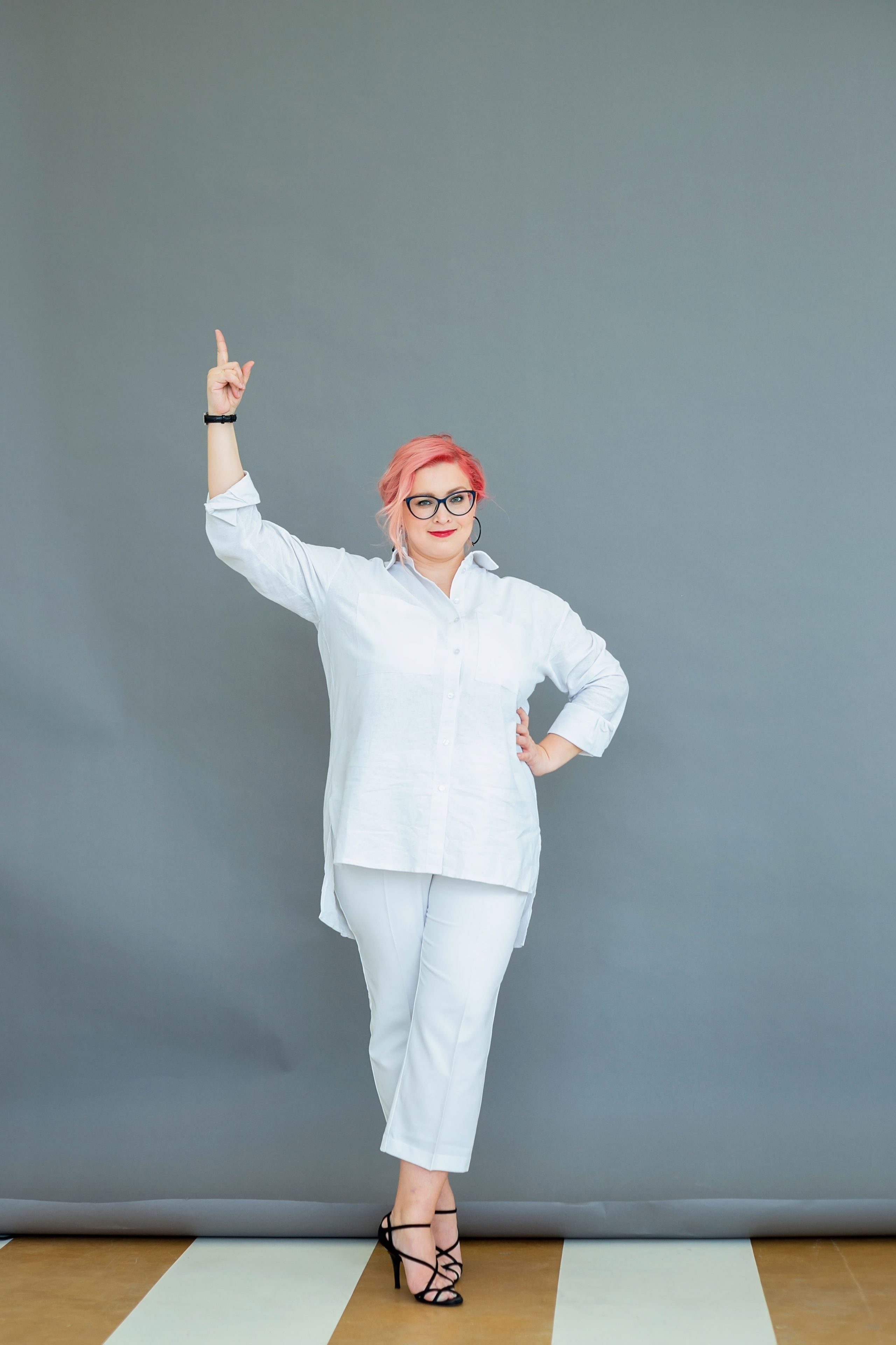 Профессиональные фото для коуча в СПб, яркие портреты для привлечения клиентов. Портретные фотосессии, контент-съемки, репортаж