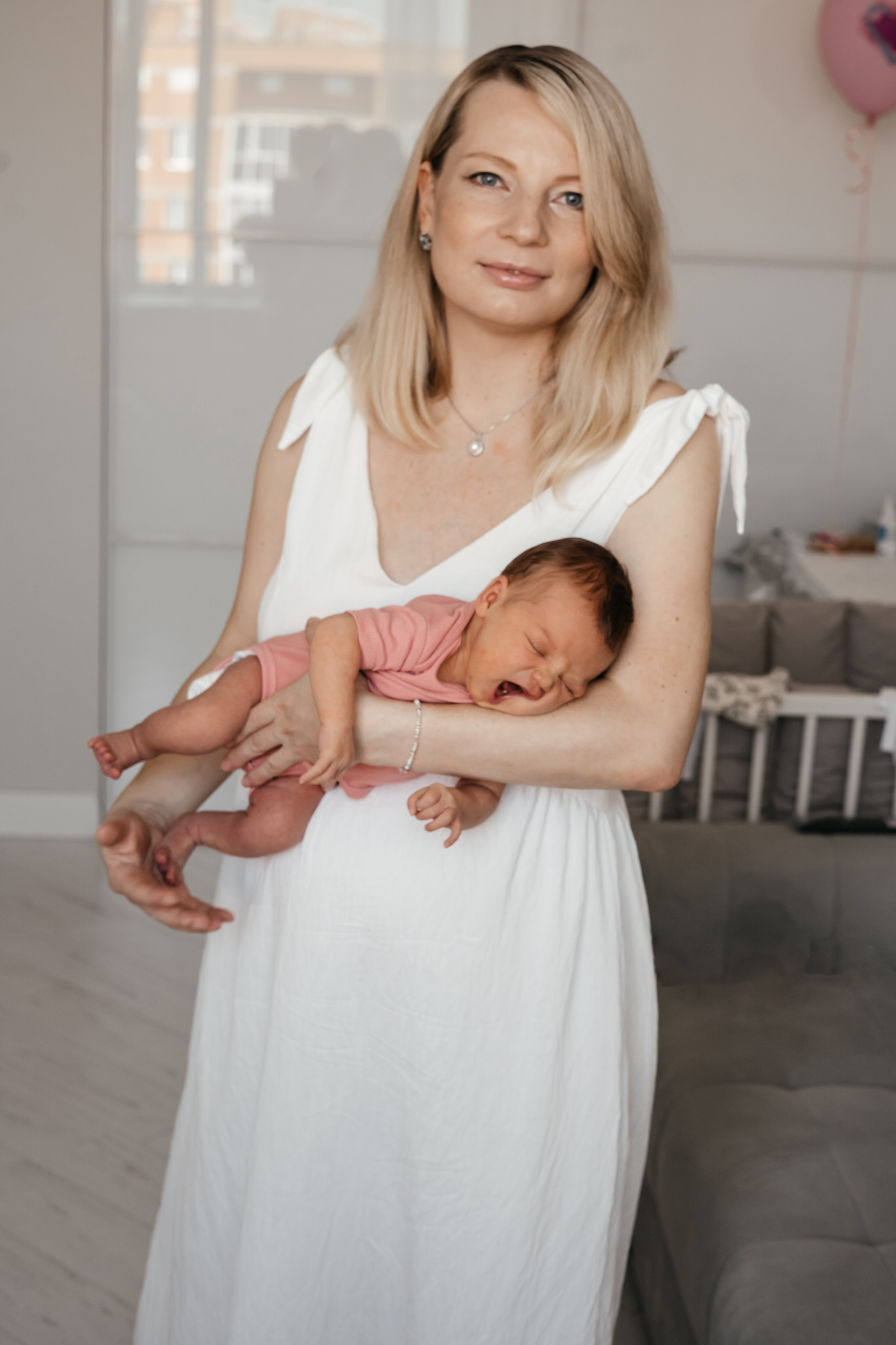 Первые дни Аси дома. Семейный фотограф в Томске Зарина Азизбаева