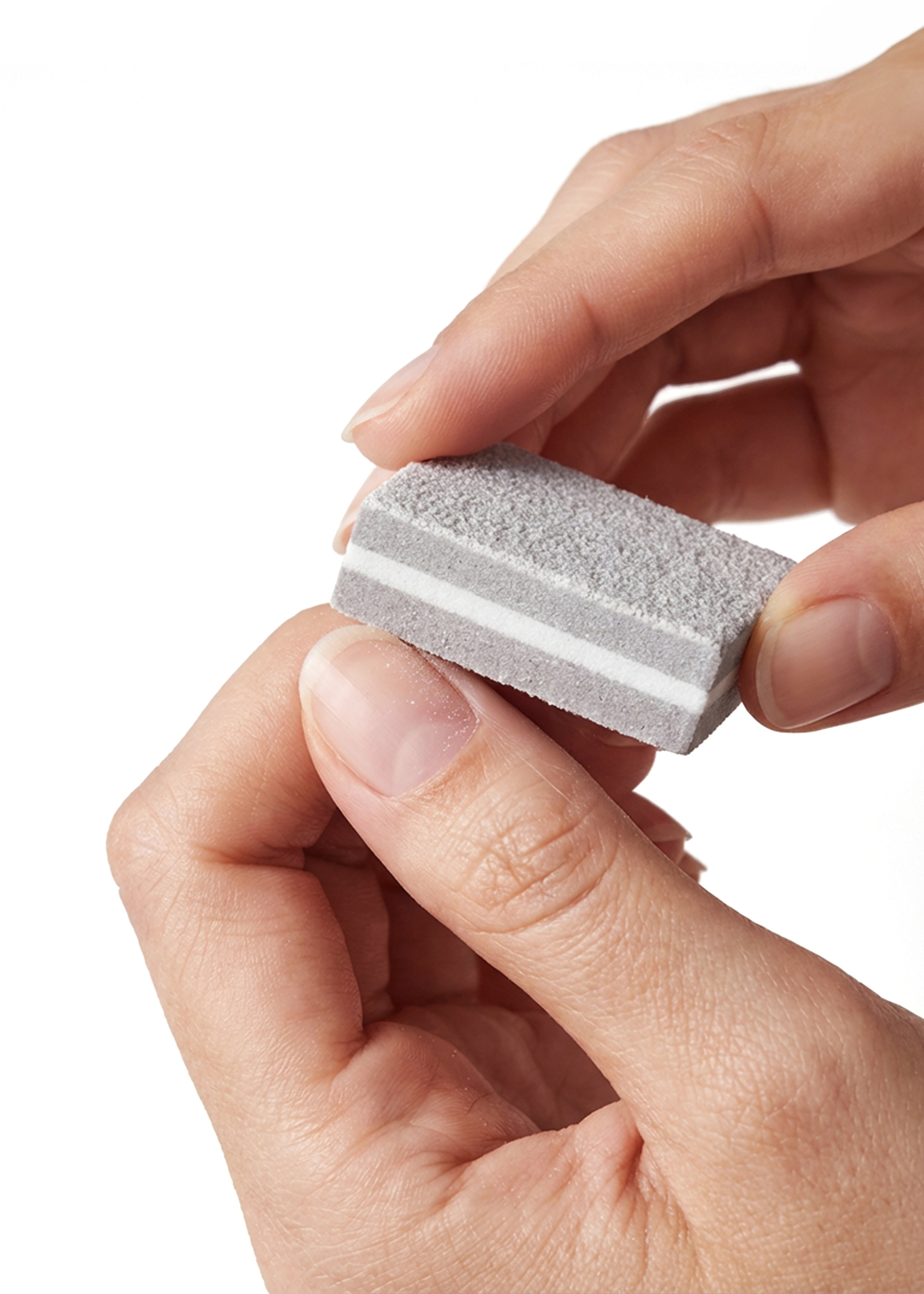 ИИ-визуал с продуктом. Мельникова Ксения | Ретушёр