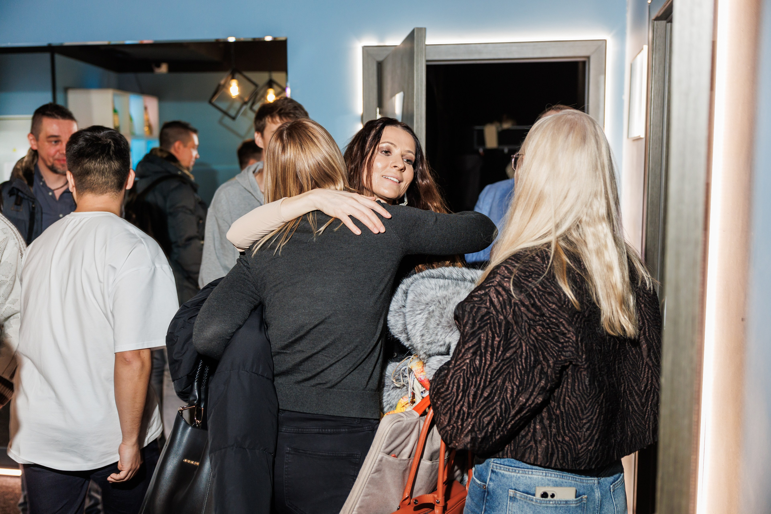 Вечеринка в караоке. Фотограф в Москве Дмитрий Емельянов