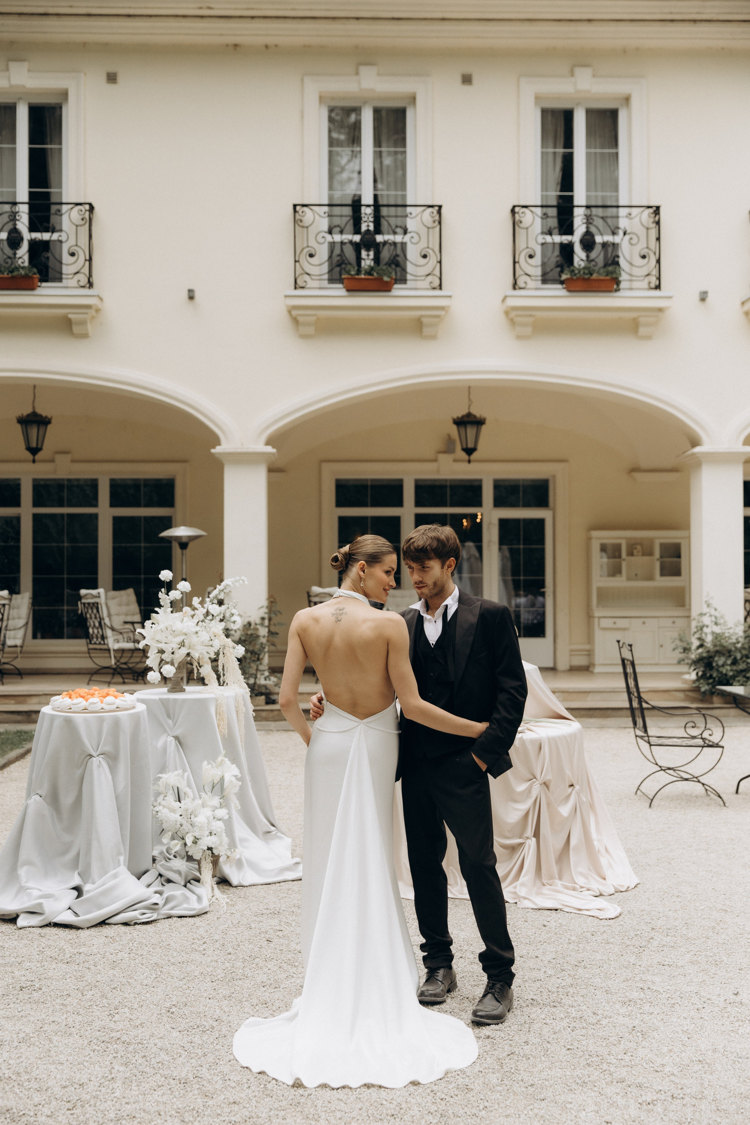 Свадебная фотосессия с ретро-автомобилем. Свадебный фотограф Москва Павел Фетисов