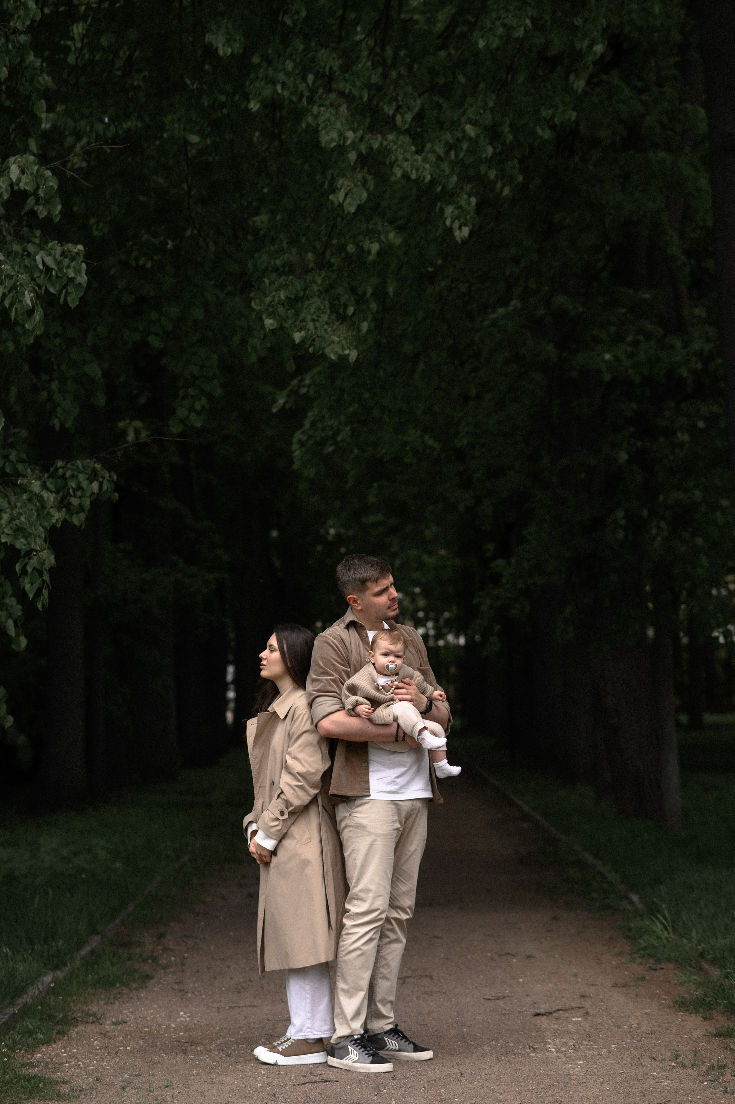 Даня, Лида и Эмма. Прогулка по усадьбе. Семейный и свадебный lifestyle-фотограф в Москве Мария Петрова