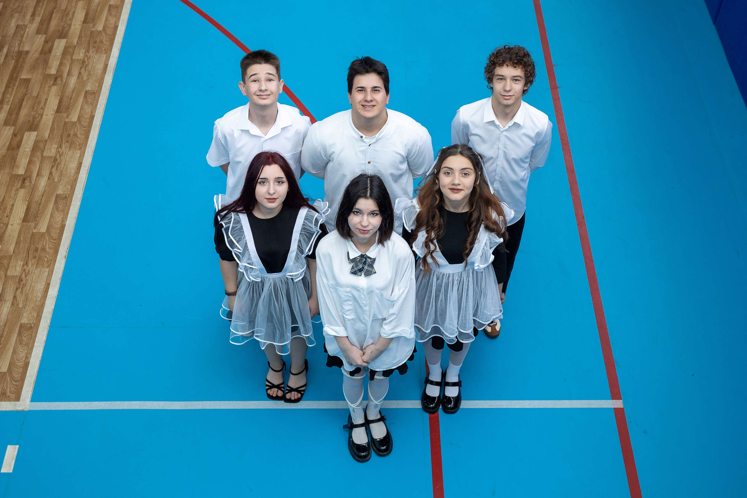 В школе. Выпускные альбомы Майкоп, Краснодар Елена Золотарева