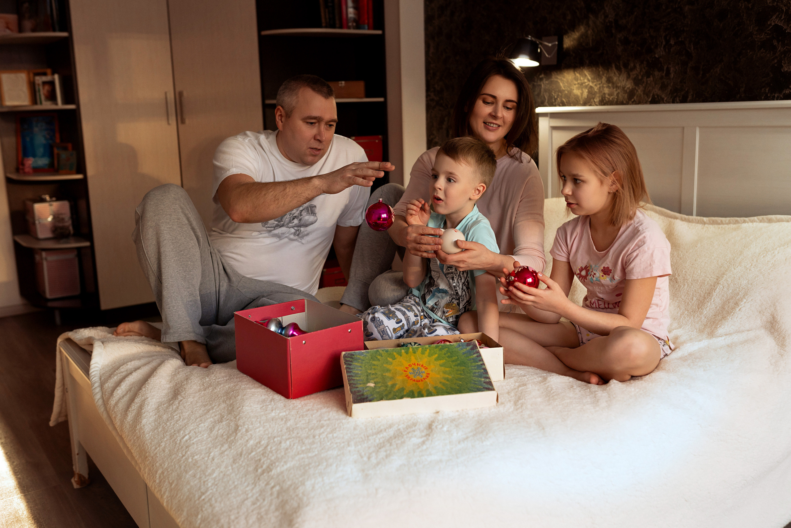 Домашняя съёмка. Семейный детский фотограф видеограф в Омске Юлия Татаринова