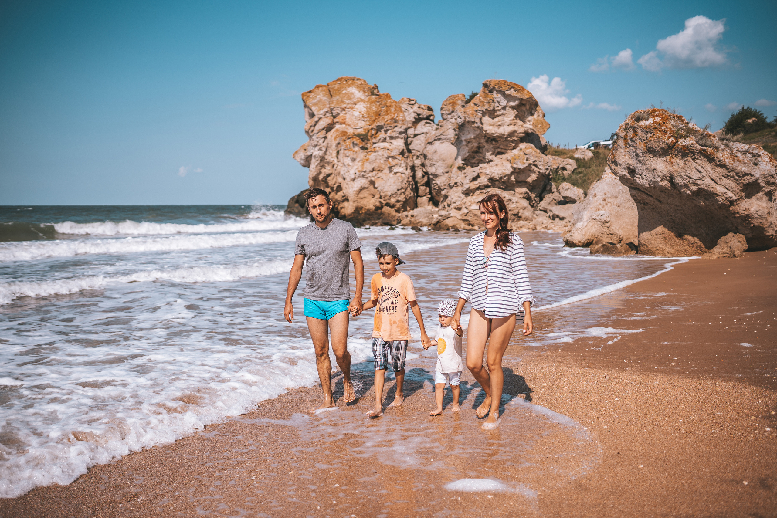 Семейная съёмка на природе. Семейный детский фотограф видеограф в Омске Юлия Татаринова