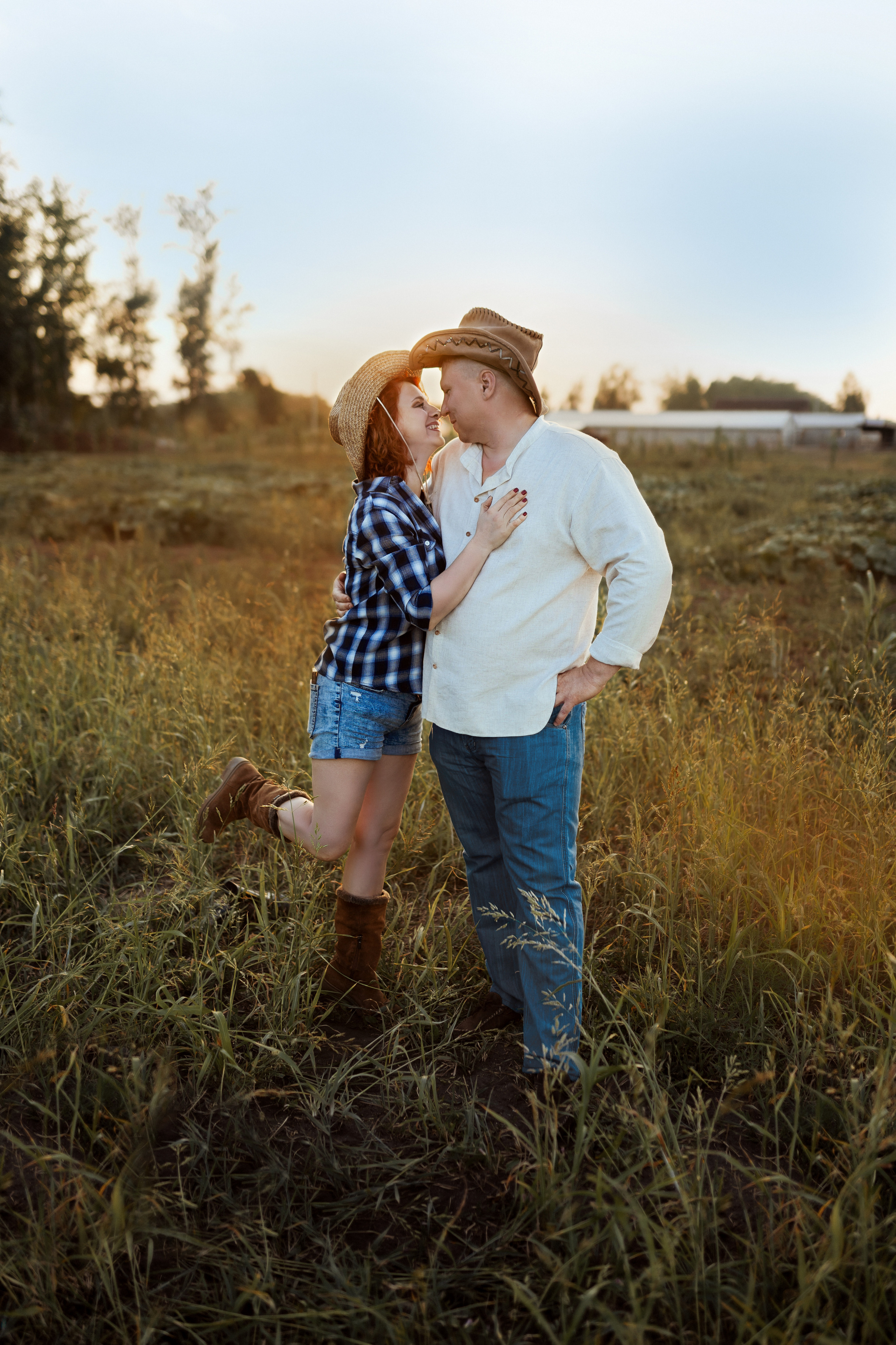 Семейная съёмка на природе. Семейный детский фотограф видеограф в Омске Юлия Татаринова