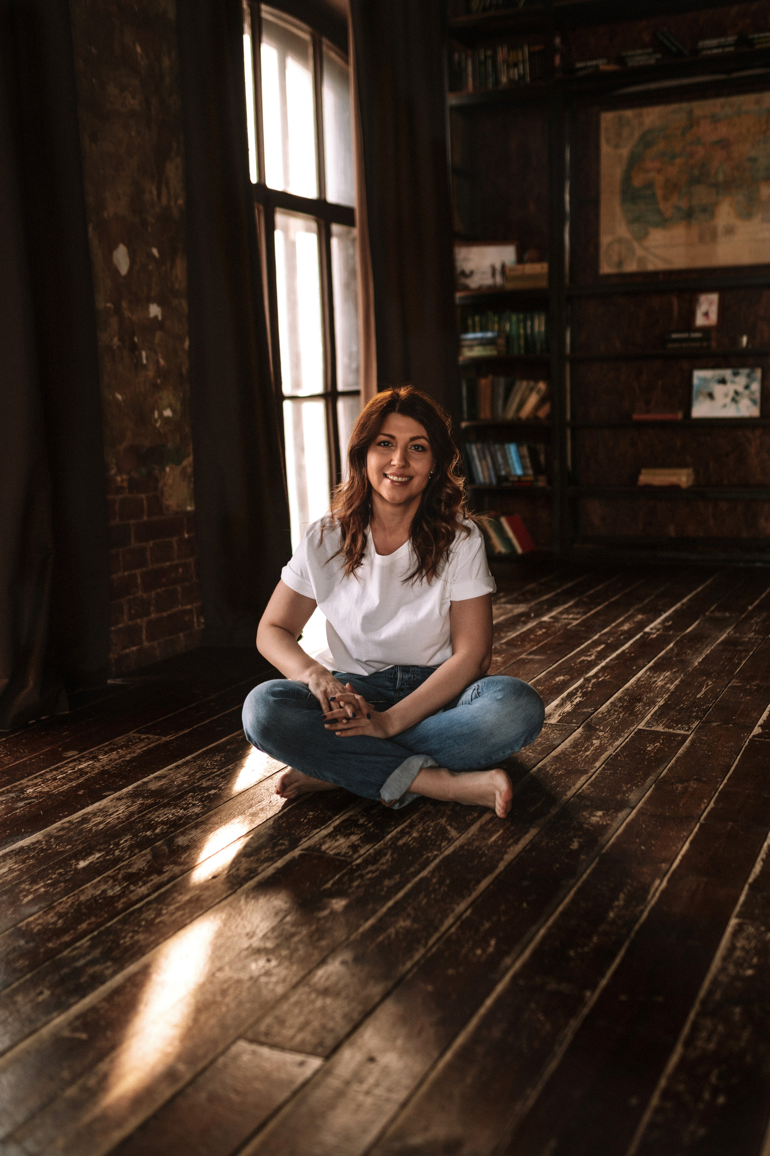 Женский портрет в студии. Семейный детский фотограф видеограф в Омске Юлия Татаринова