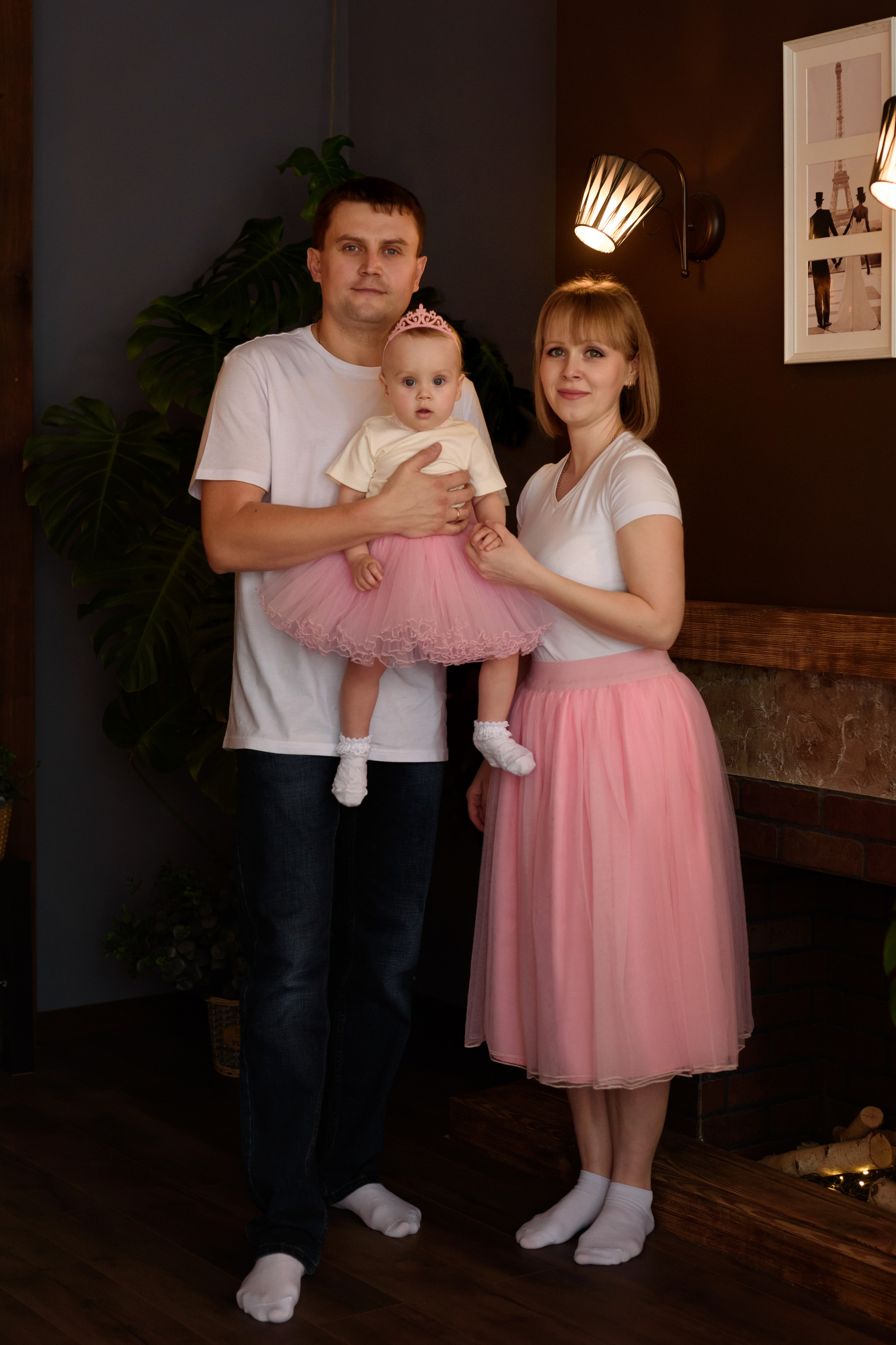 Семейная съёмка в студии. Семейный детский фотограф видеограф в Омске Юлия Татаринова