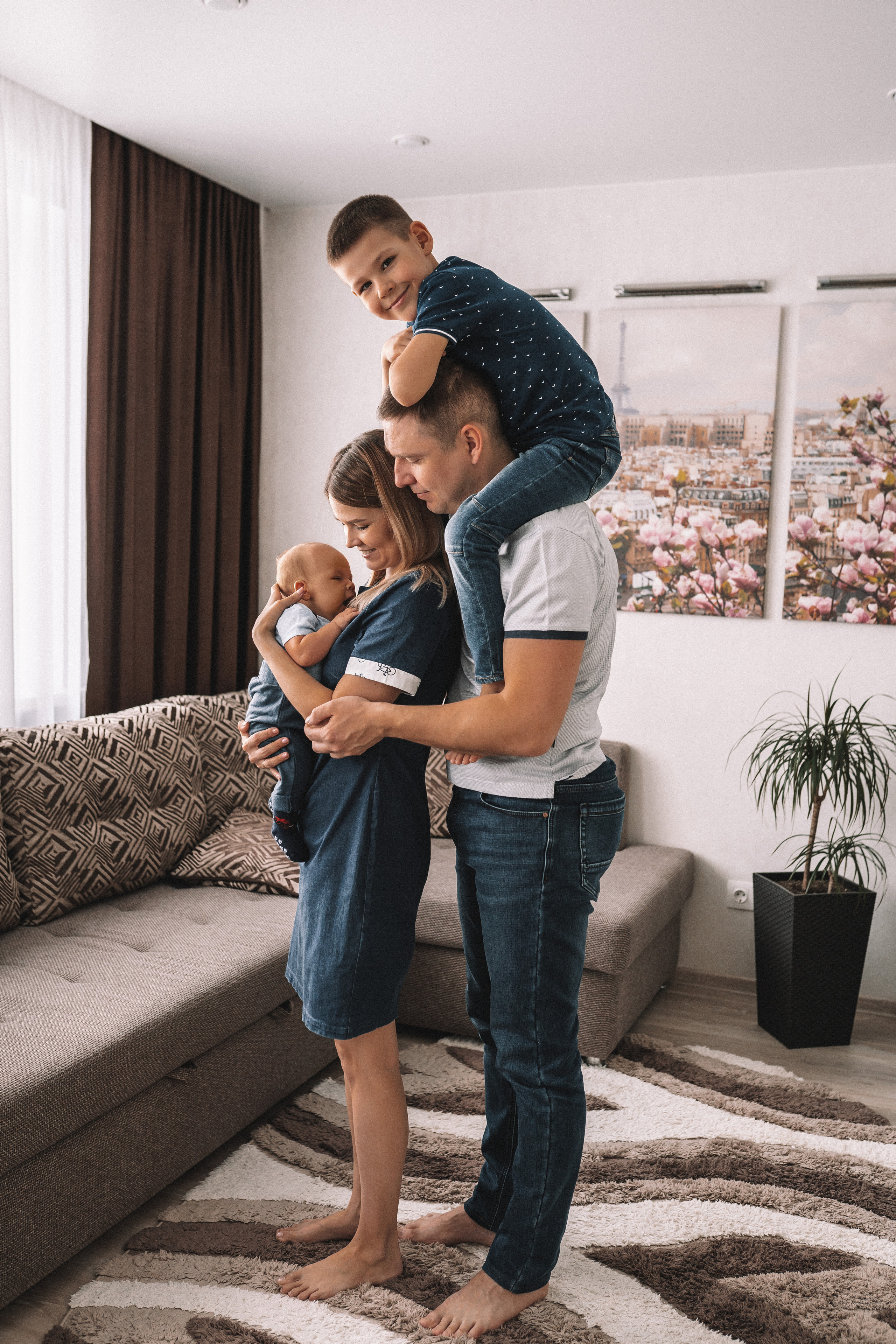 Домашняя съёмка. Семейный детский фотограф видеограф в Омске Юлия Татаринова