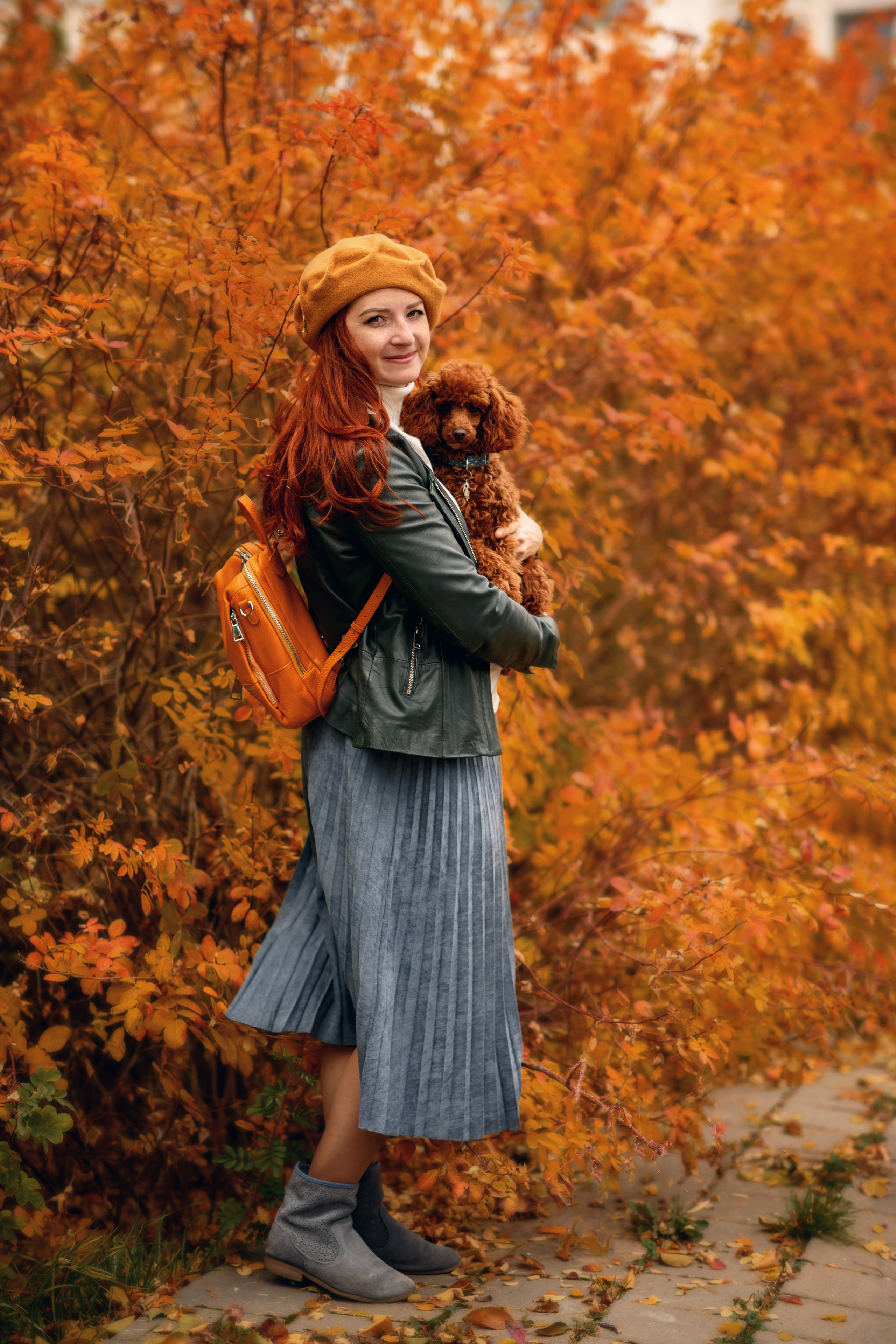 Женский портрет на природе. Семейный детский фотограф видеограф в Омске Юлия Татаринова