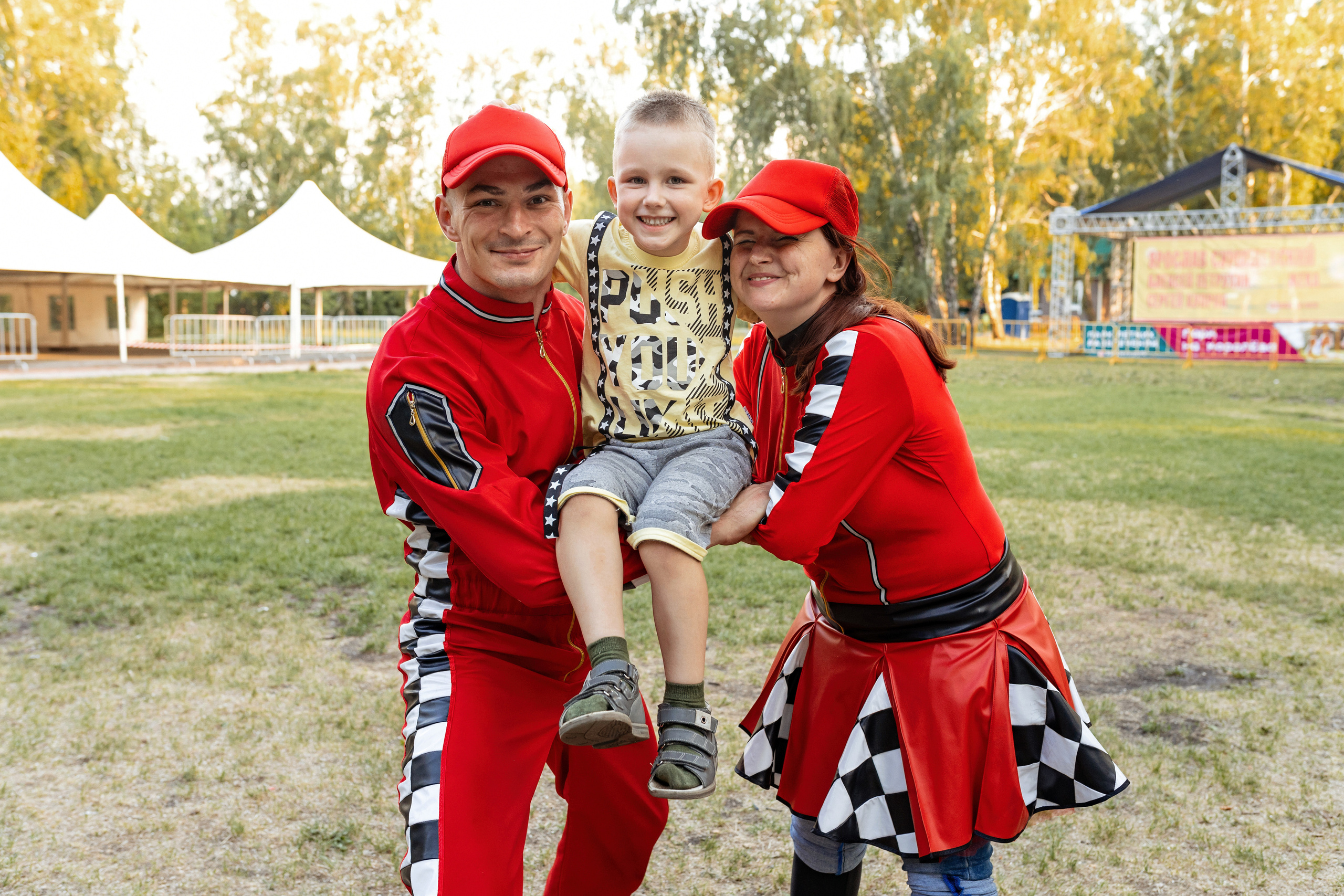 Детские дни рождения. Семейный детский фотограф видеограф в Омске Юлия Татаринова
