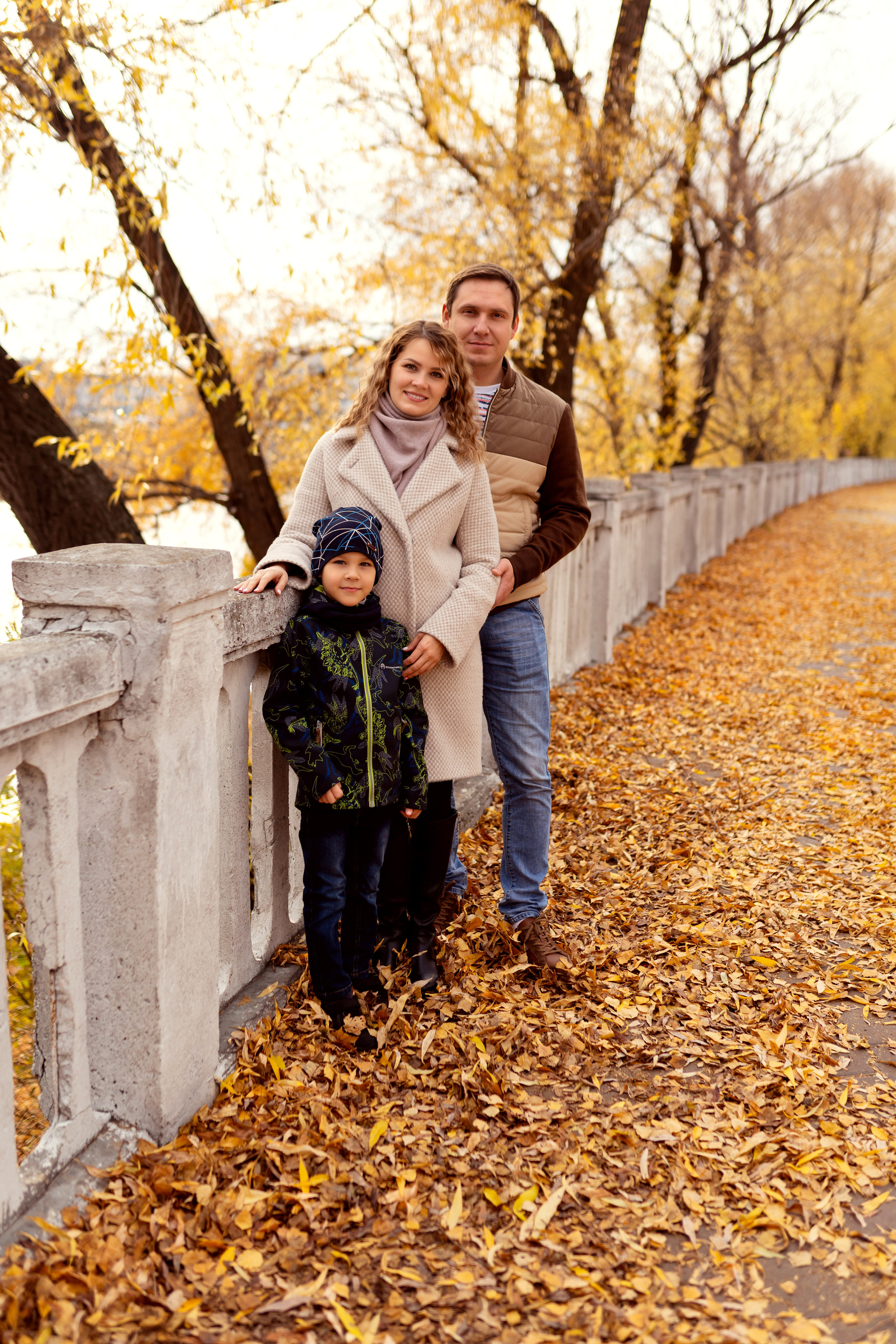 Семейная съёмка на природе. Семейный детский фотограф видеограф в Омске Юлия Татаринова