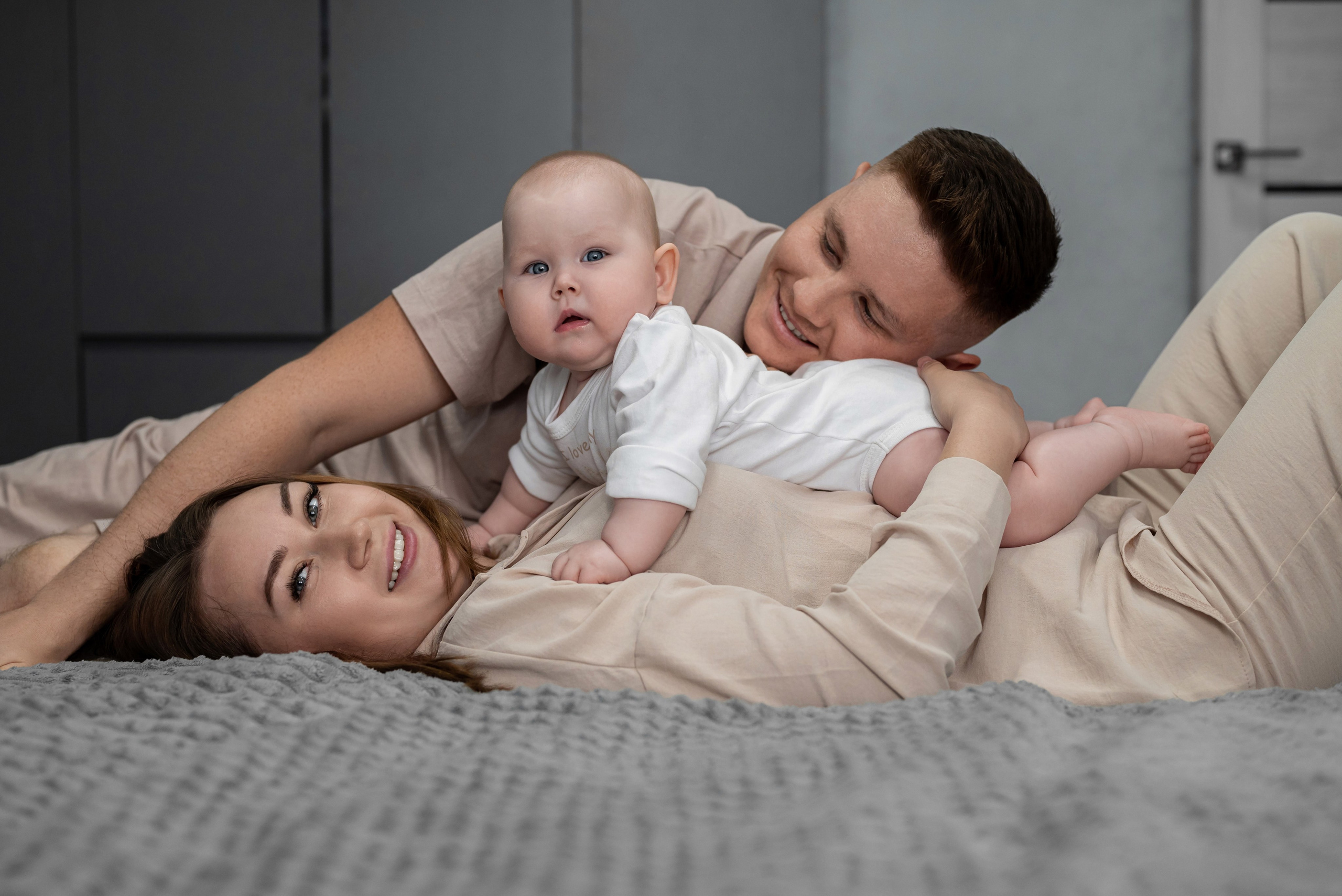 Эмиль, Адиля и Ассель. Фотограф в городе Салават