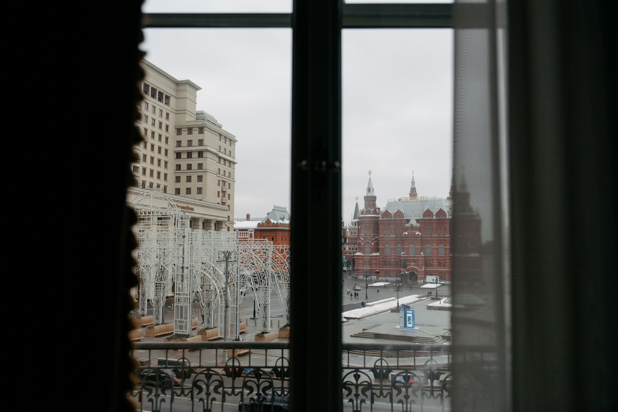 АЛЕКСАНДР И АННА. HOTEL NATIONAL. Свадебный фотограф в Москве — Илья Пивоварчик