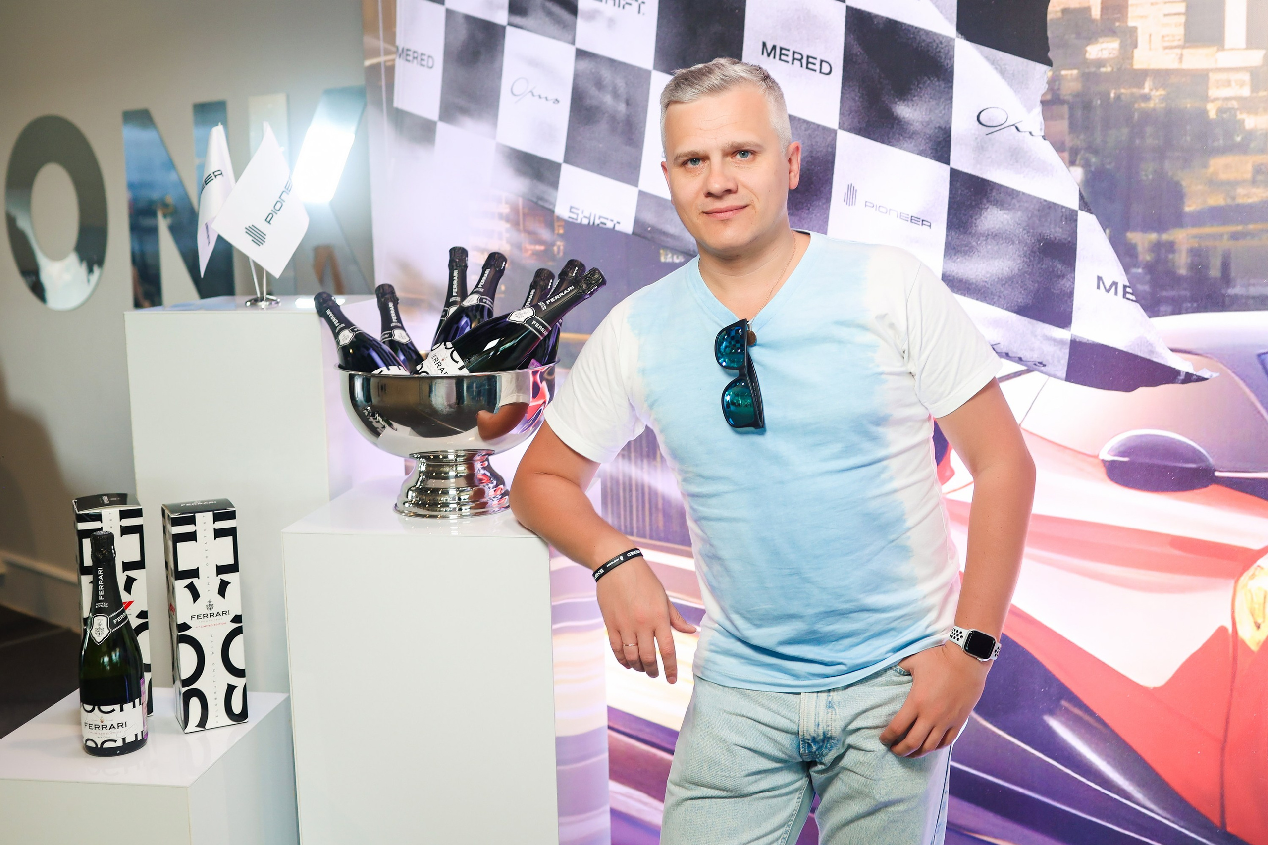 Italian Weekend Pioneer. Репортажный и fashion фотограф в Москве Сергей Бардин