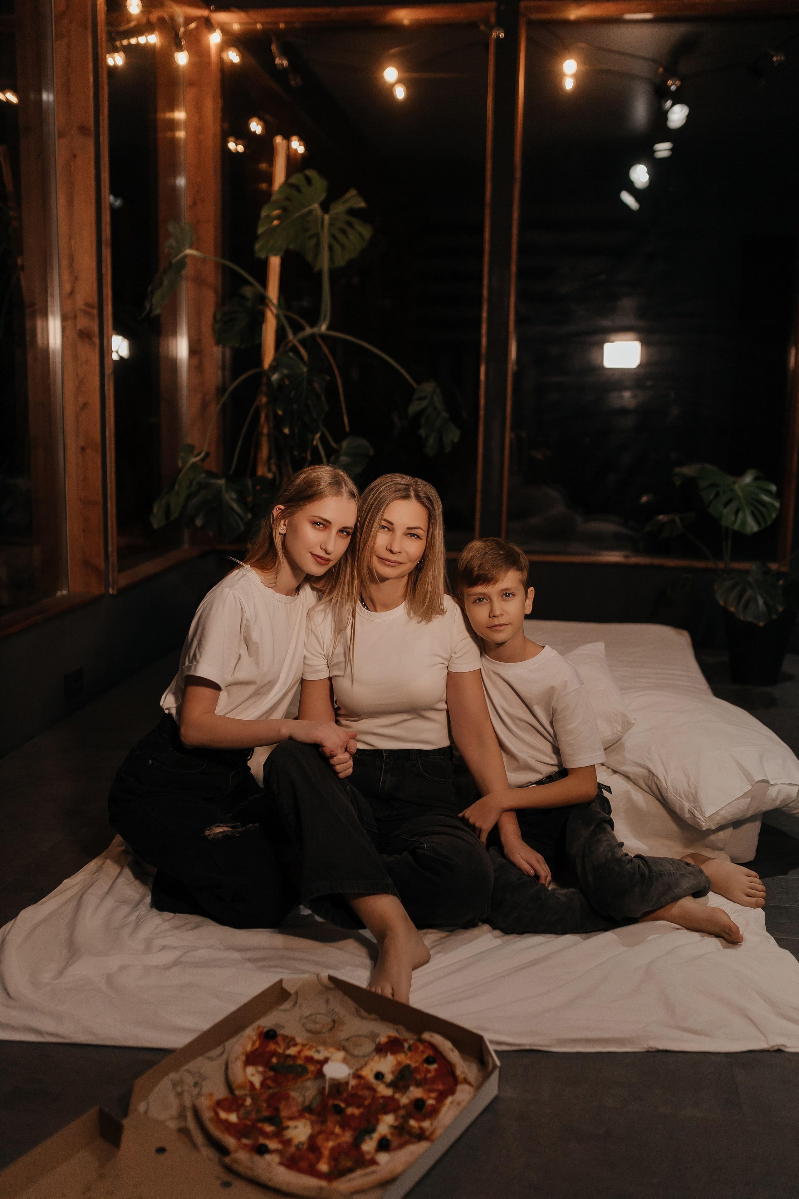 Вечерняя семейная фотосессия. Свадебный фотограф в Ростове-на-Дону и Азове Малявка Анастасия