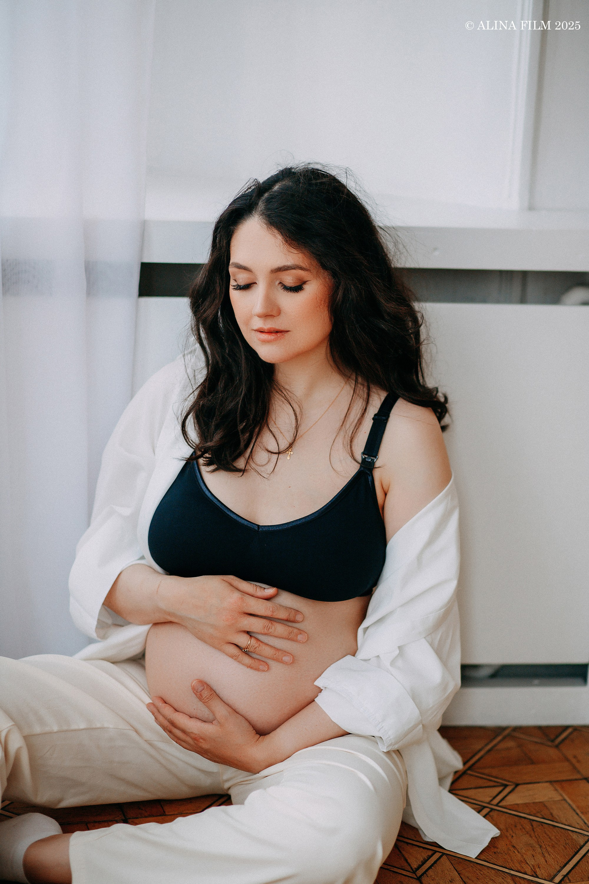 Фотосессия беременности в стиле минимализма. Фотограф в Санкт-Петербурге Alina Film