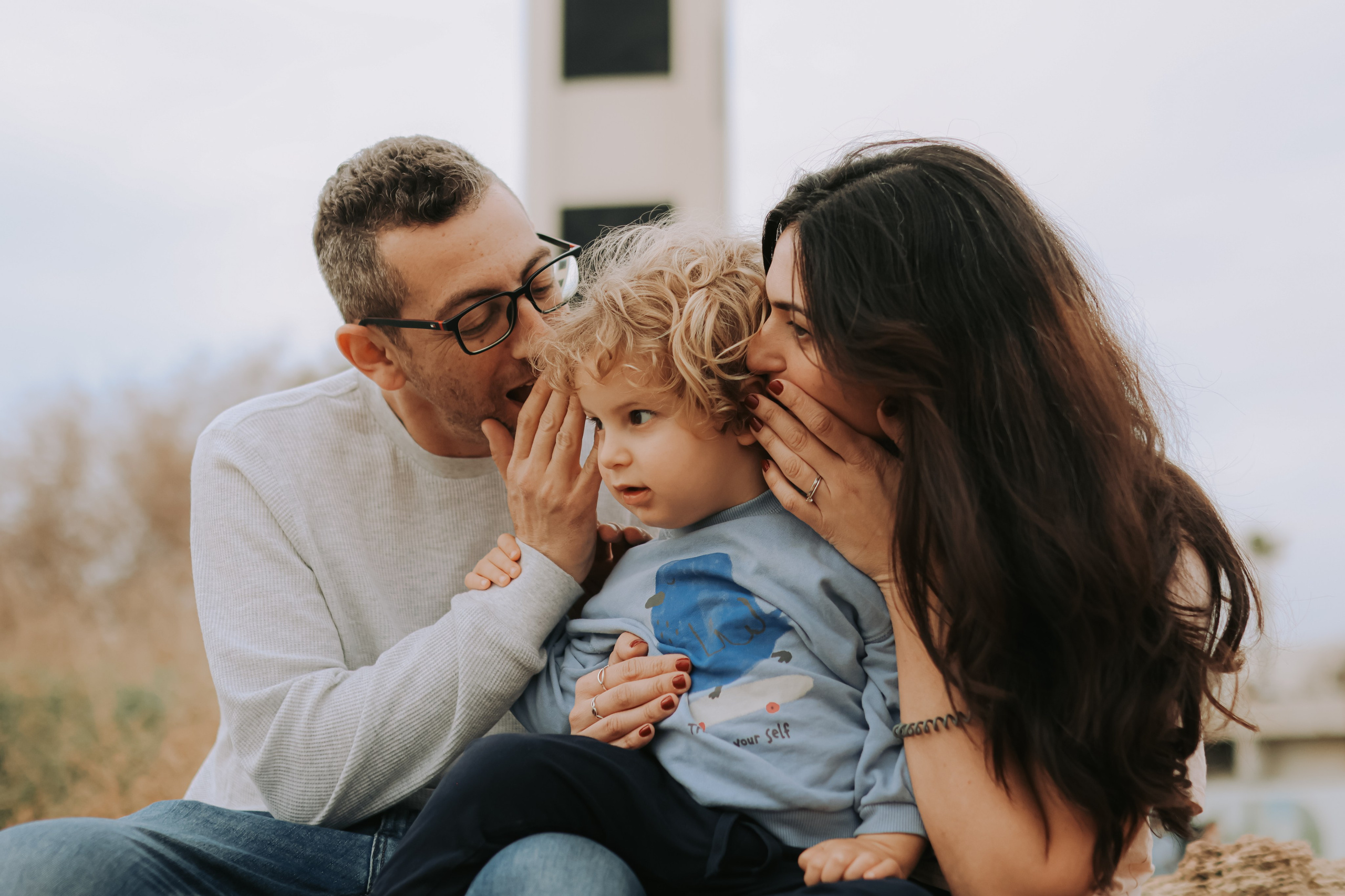 Eithan's family, Tel Aviv | February 2026. Photographer in Israel Alice Milchin