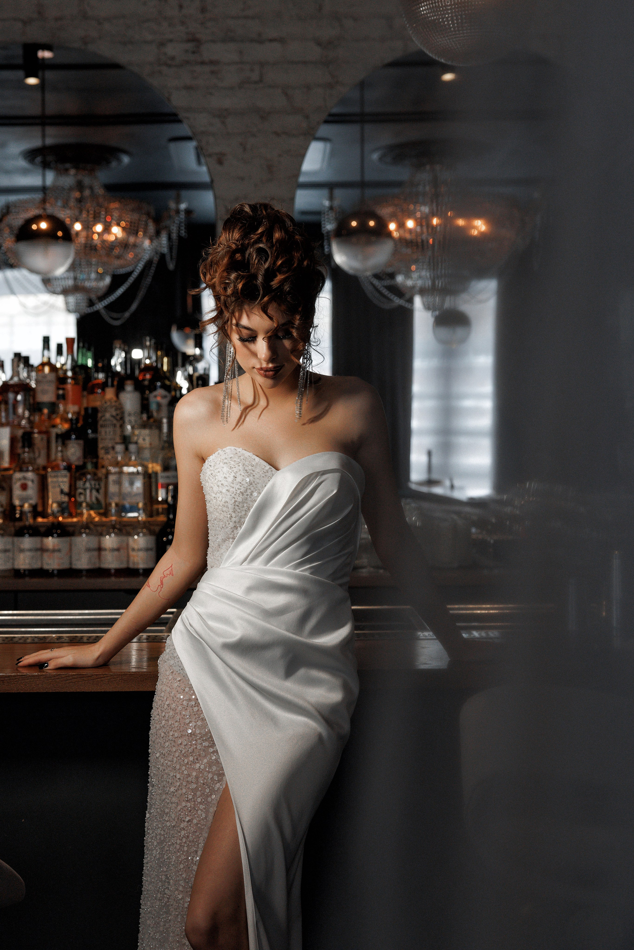 Свадебная серия в баре. Свадебный и семейный фотограф  во Владивостоке Ольга Украинец