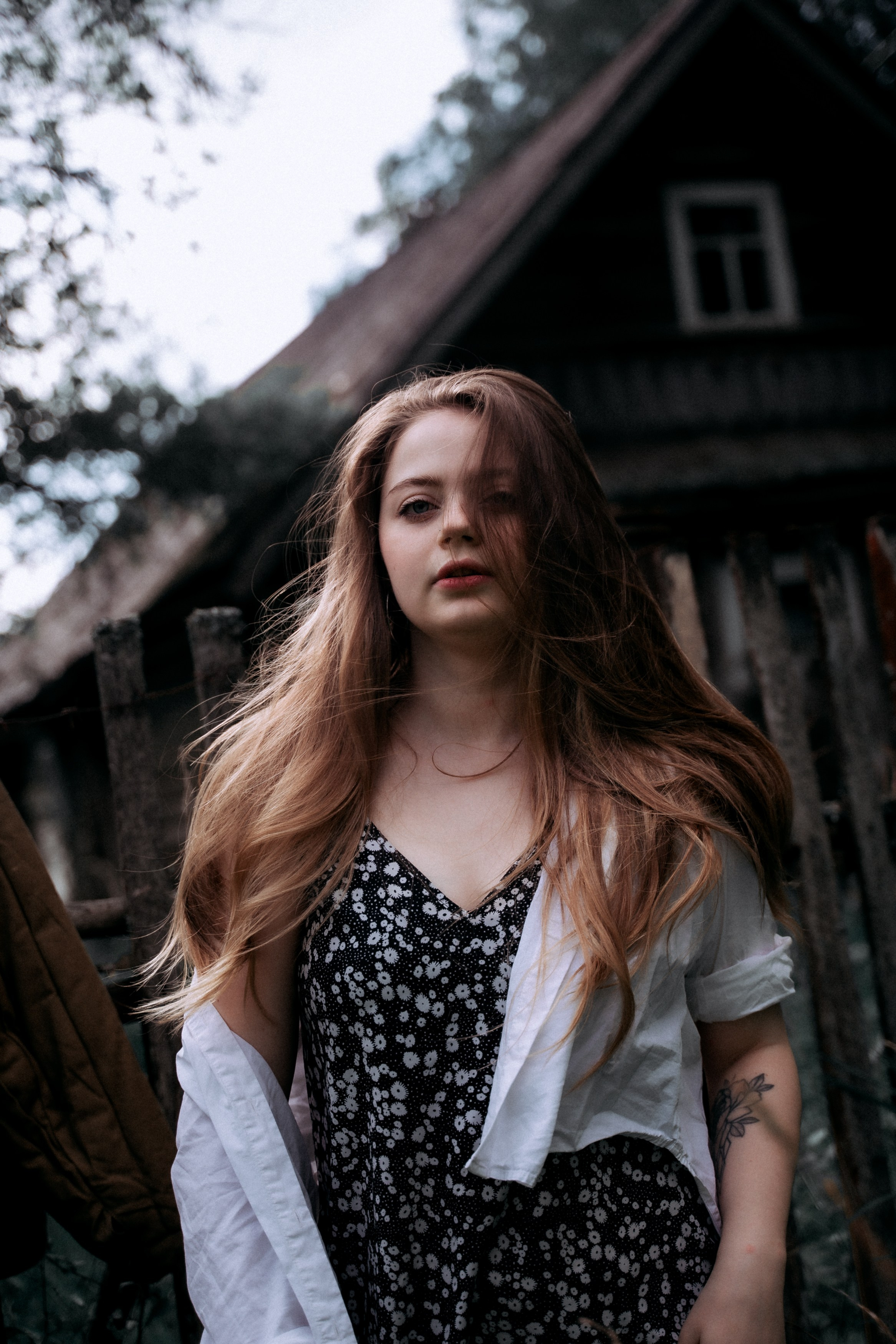 Лера и Юля. Ищем потаённое. Портретный и предметный фотограф в Санкт-Петербурге