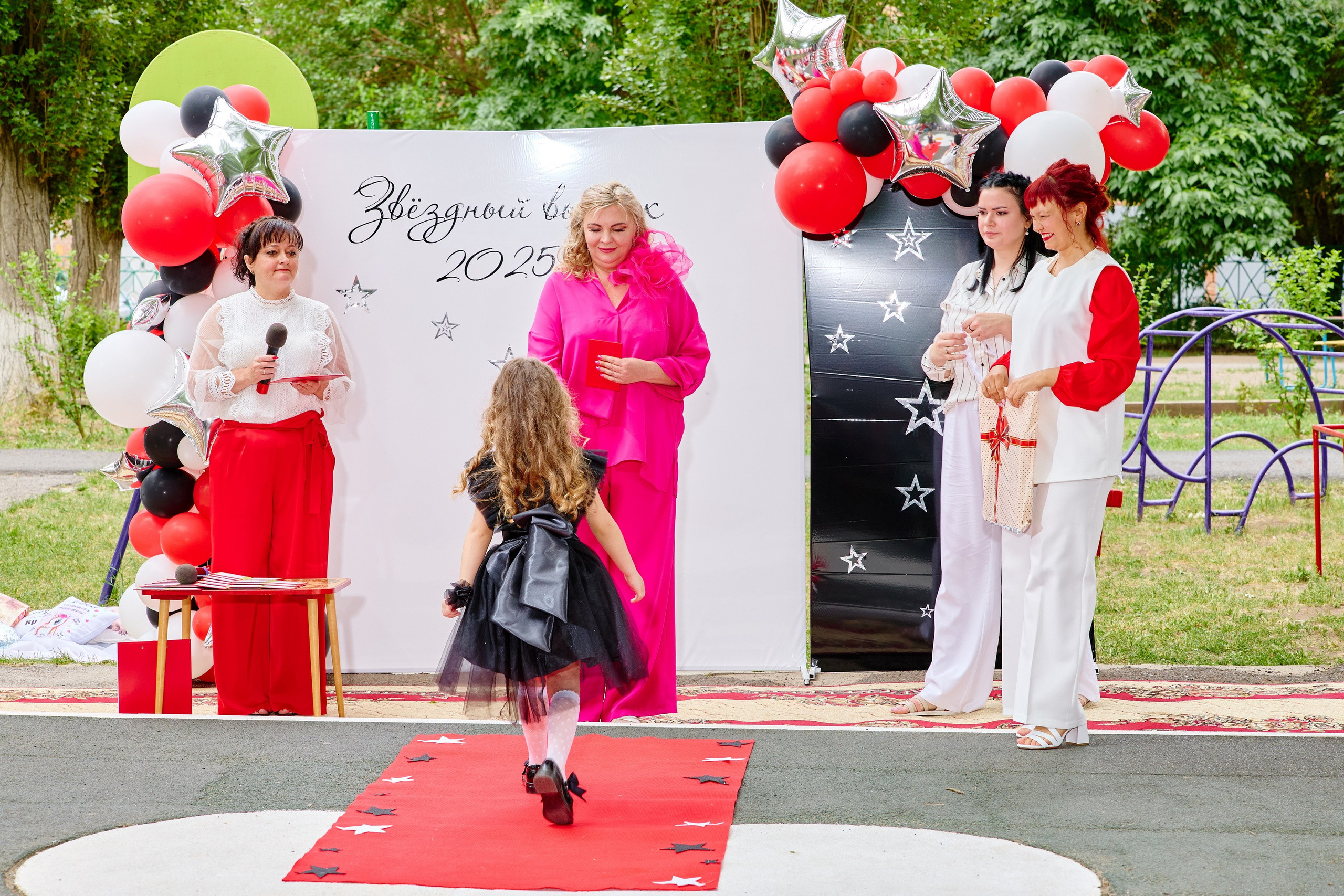 Выпускной 45 сад. Фотограф Выпускные альбомы Таганрог Сергей Коробченко