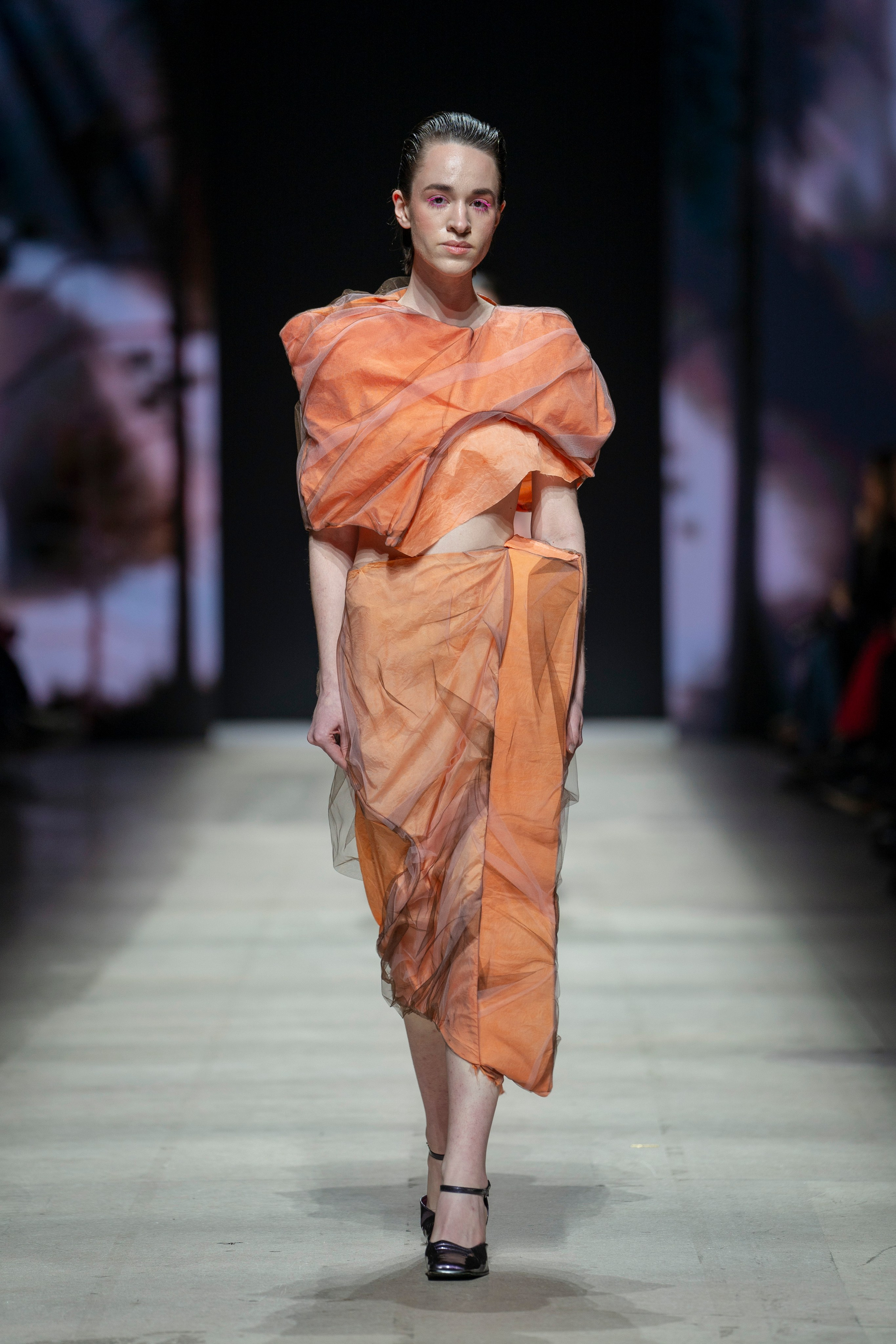 Показ Школы дизайна НИУ ВШЭ на Московской неделе моды. Фотограф в Москве Савкина Евгения
