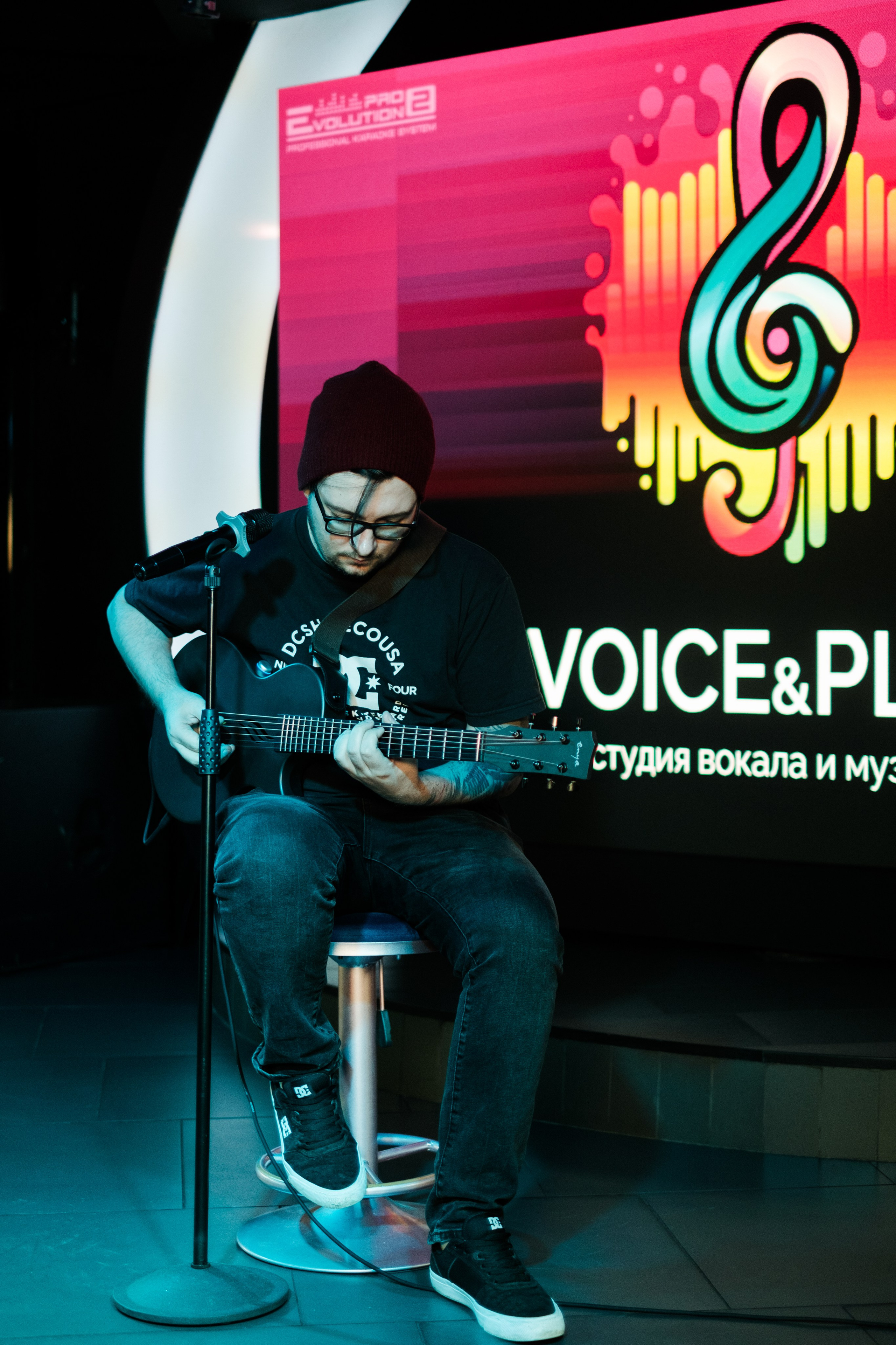 Voice&Play | караоке-бар ГОСТИ. Свадебный и репортажной фотограф Денис Ожигин в Краснодаре и Краснодарском крае