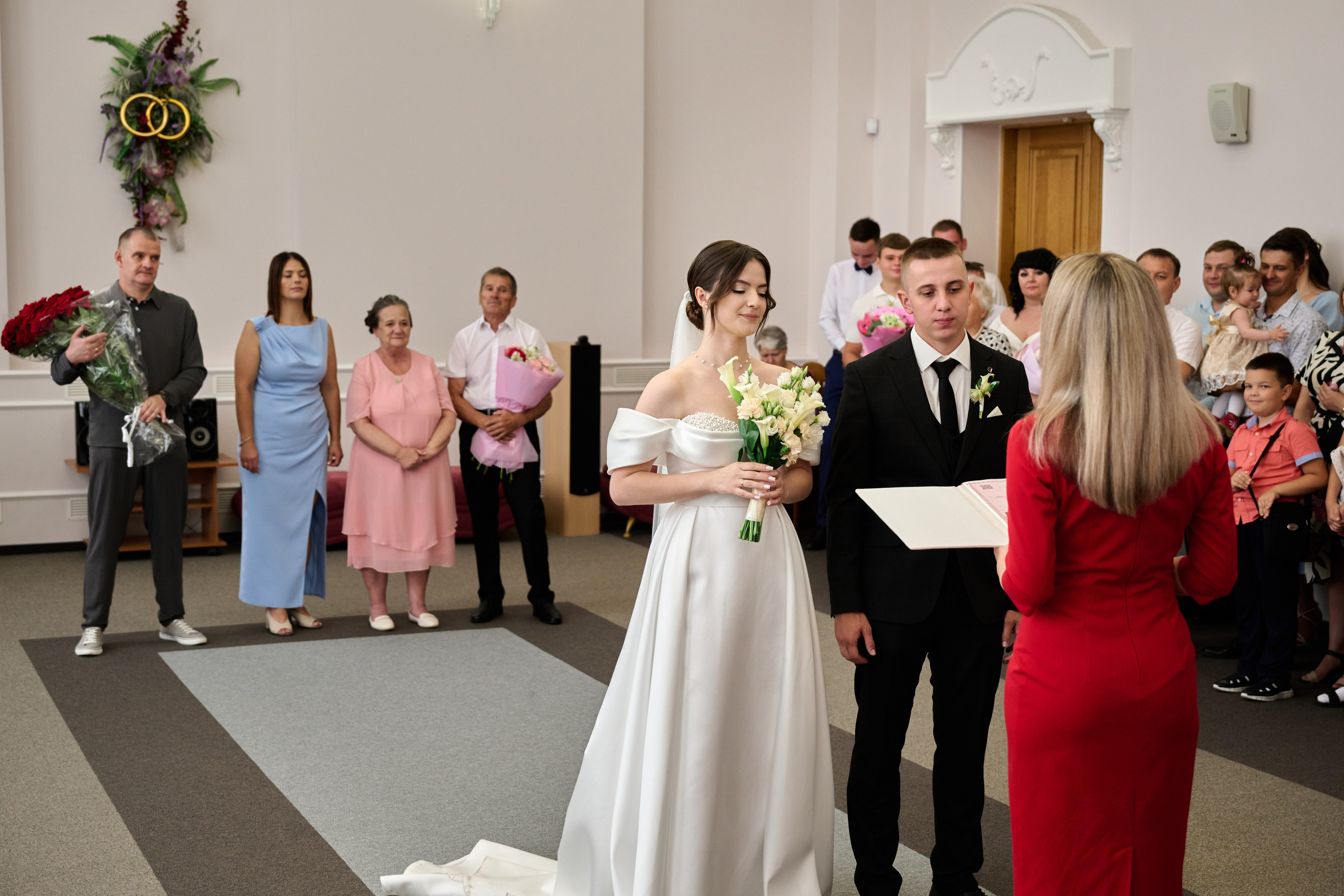 Свадебная фотосессия Никиты и Ангелины в Старом Осколе. Профессиональный фотограф Старый Оскол, Губкин — свадьба, венчание, крещение, юбилей и день рождения