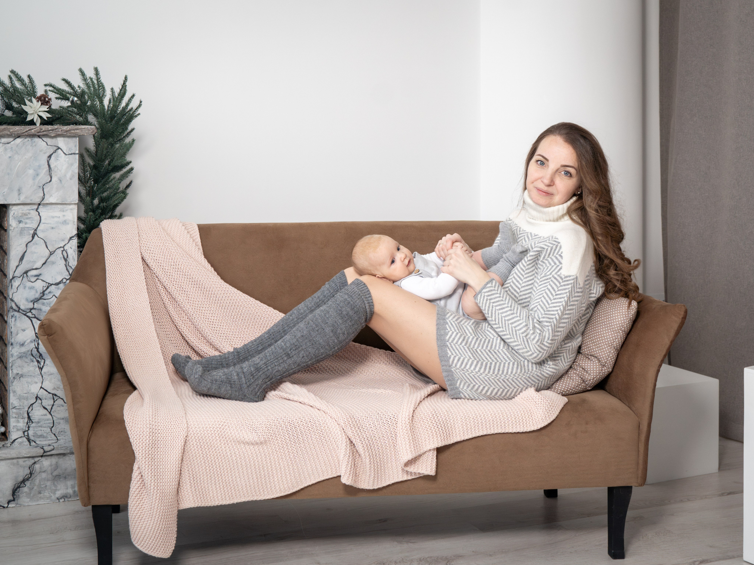 С самоедской лайкой. Фотограф Зинаида Евдокимова