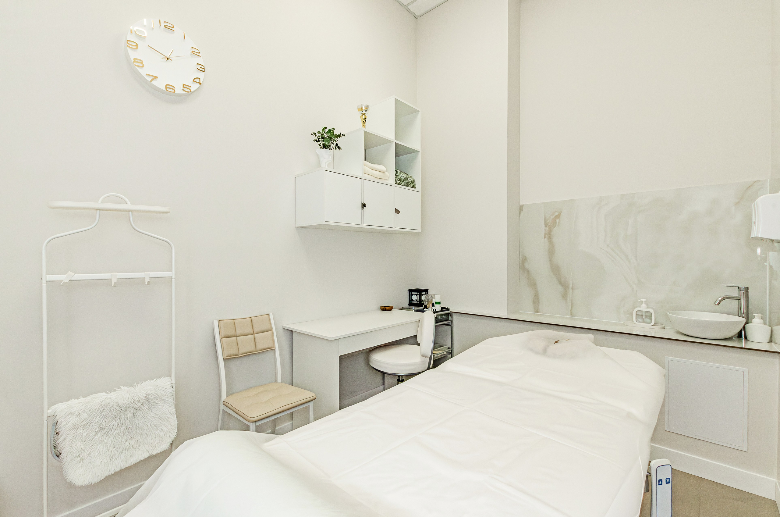 Массажный салон Основание. Nataliphotokzn.ru Фотограф. Казань. Интерьерная съёмка