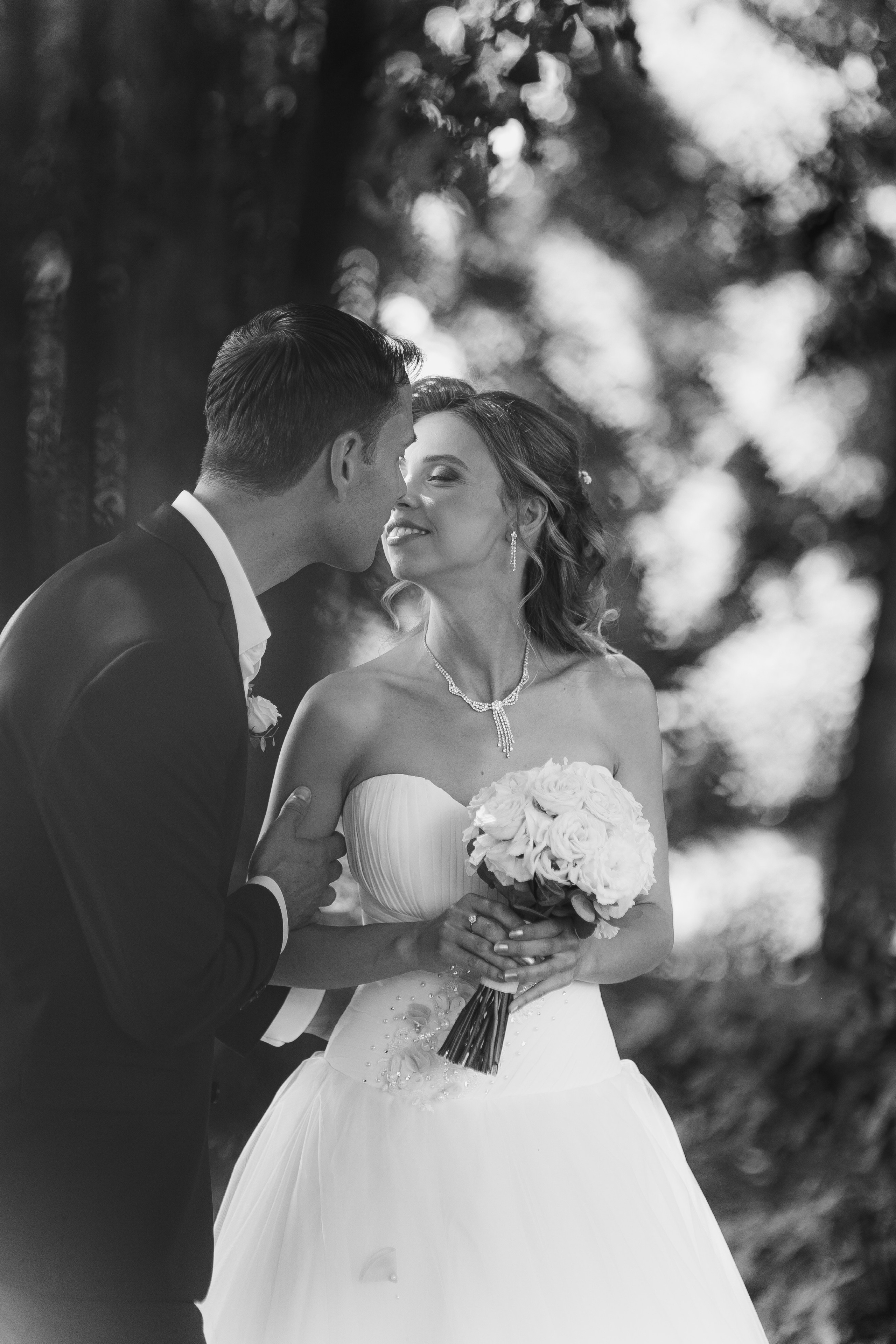 Свадебная прогулка в Ярославле. Свадебный и репортажный фотограф в Ярославле и Санкт-Петербурге Роман Микрюков