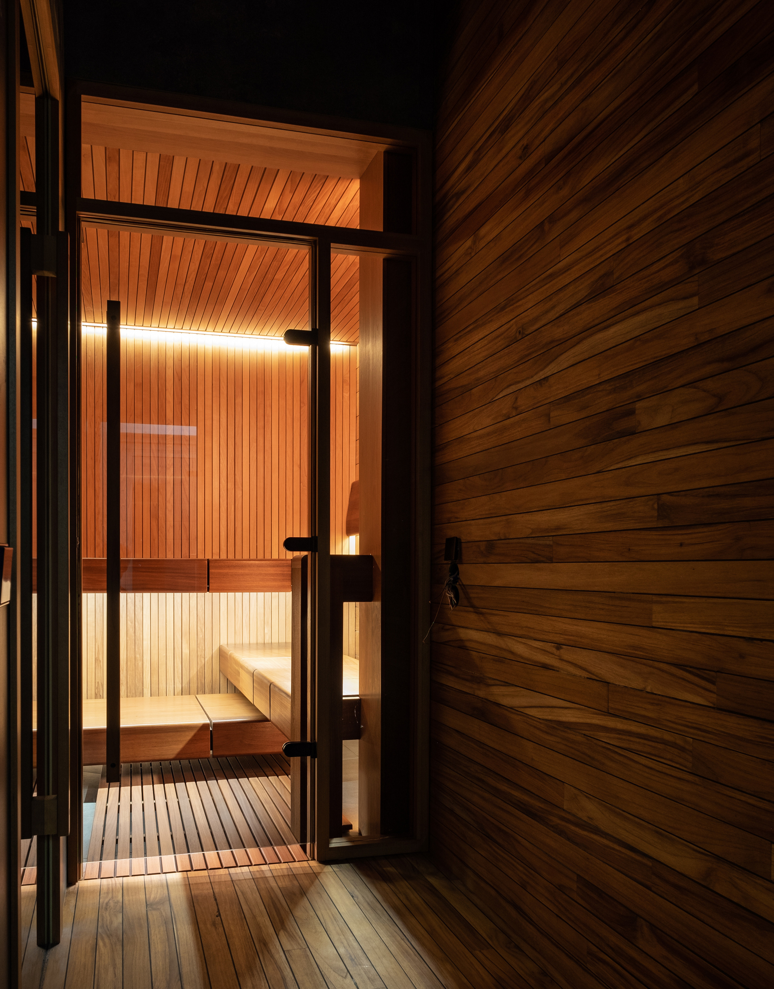 История на Суходольском озере. Творческая мастерская