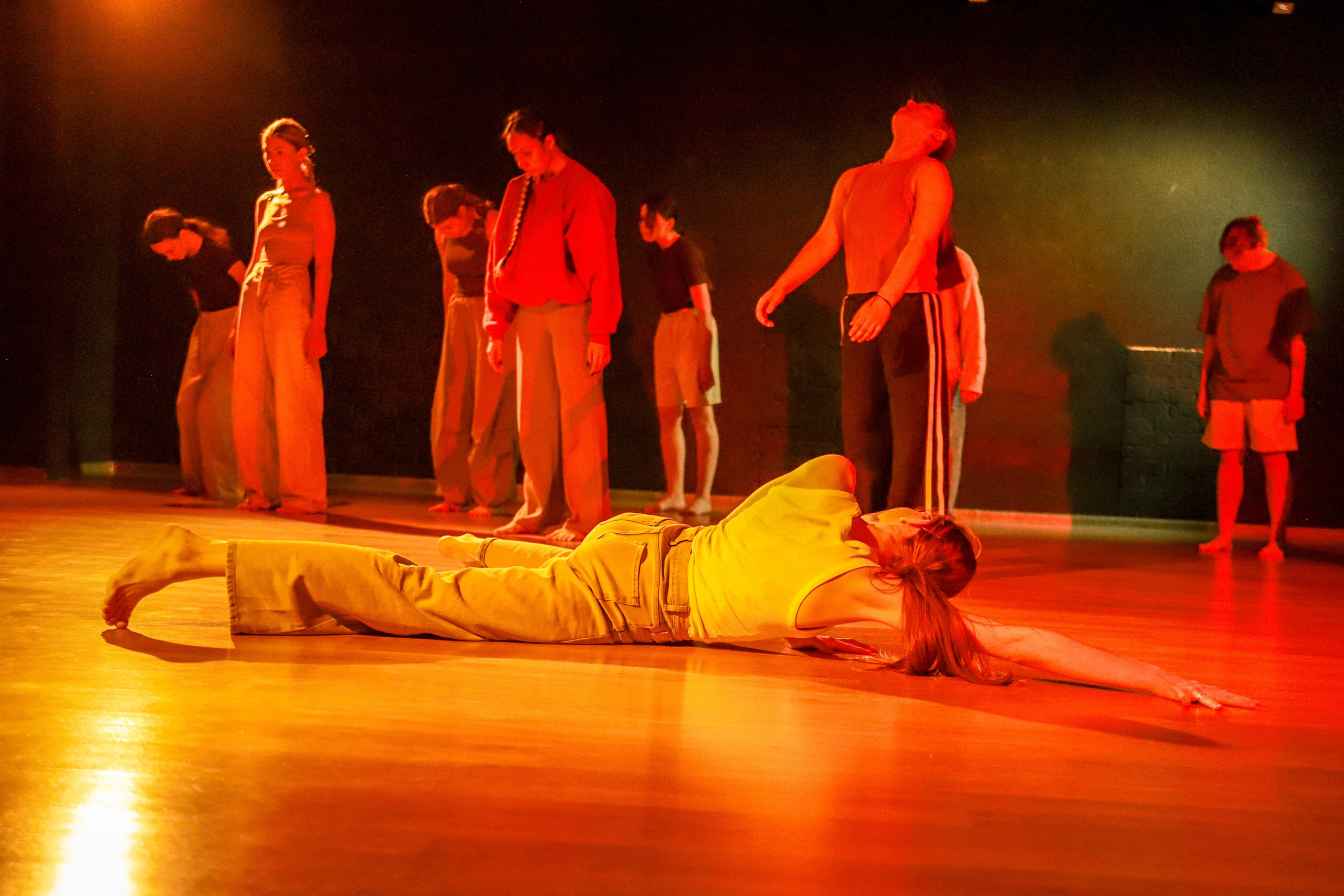 Современный показ Подземка. Небесные ласточки. Фотограф Юлия Мальцева