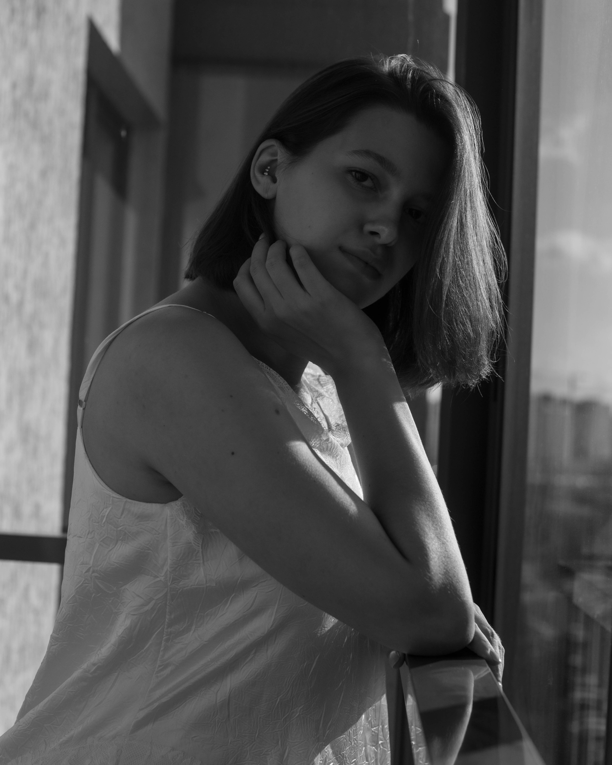 Яна. Женский фотограф. Создатель украшений ручной работы. Модель