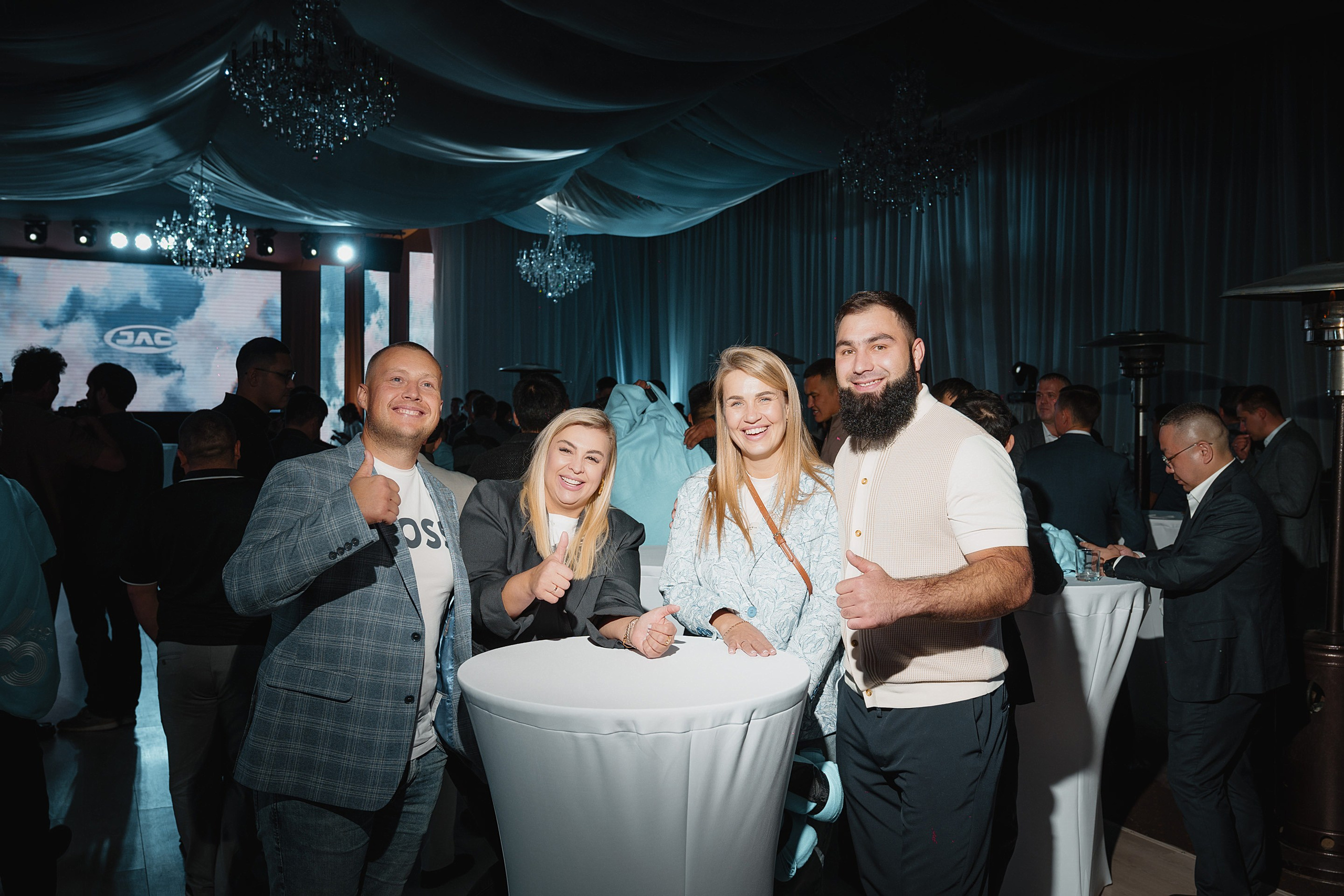 Презентация новой моделей JAC JS8. Фотограф TAULAN_1