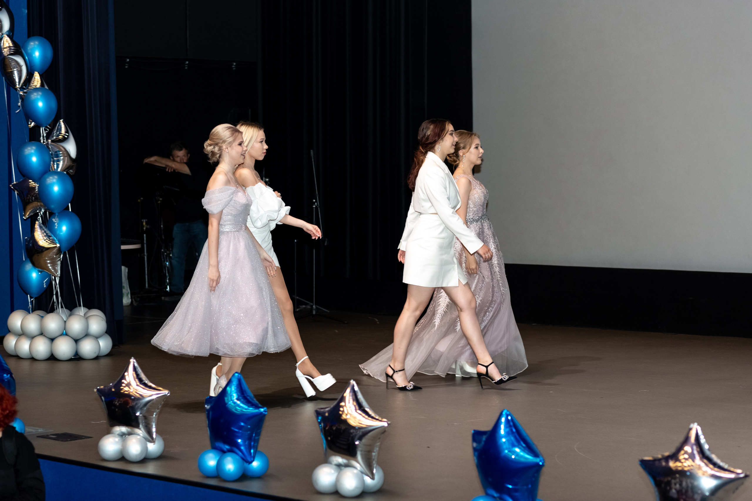 Выпускной. Выпускные альбомы Воронеж от Веры Соколовой