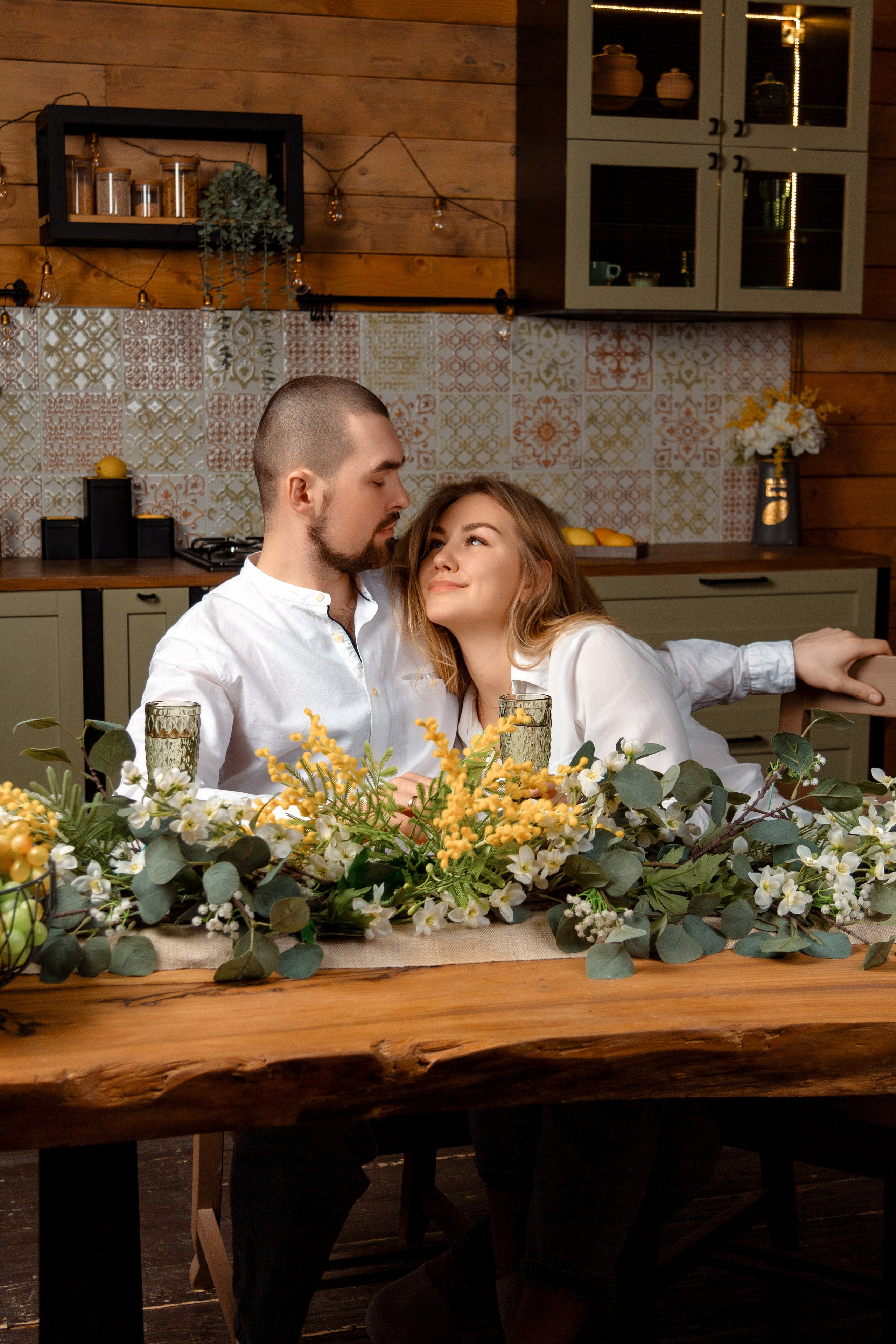 Фотосессия в фотостудии беверли хиллз  двух влюблённых. 