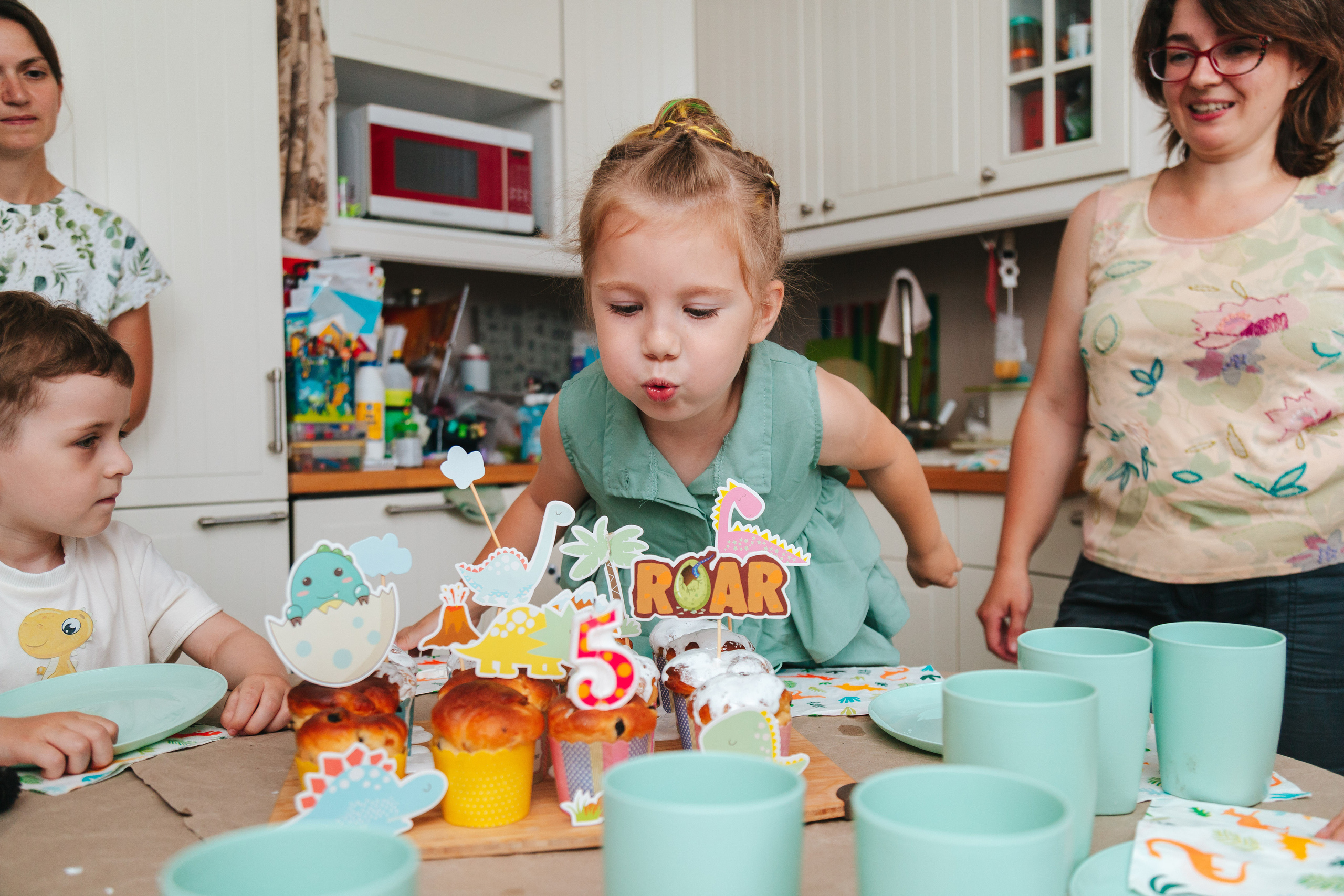 День Рождения Марьяны. Домашний фоторепортаж. Семейный lifestyle фотограф в Санкт-Петербурге Людмила Пахомова