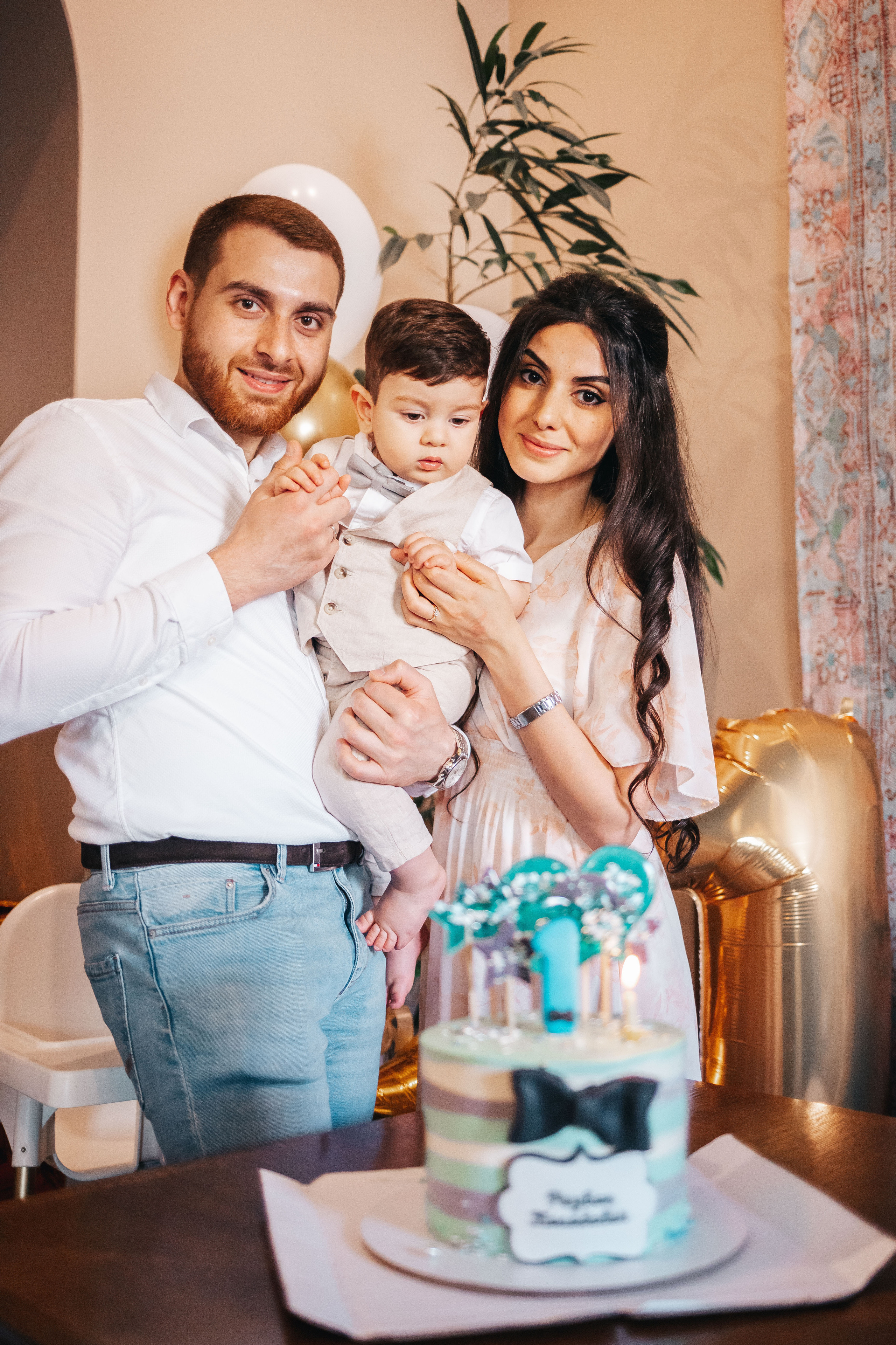 Первый день Рождения Ризвана. Семейный lifestyle фотограф в Санкт-Петербурге Людмила Пахомова