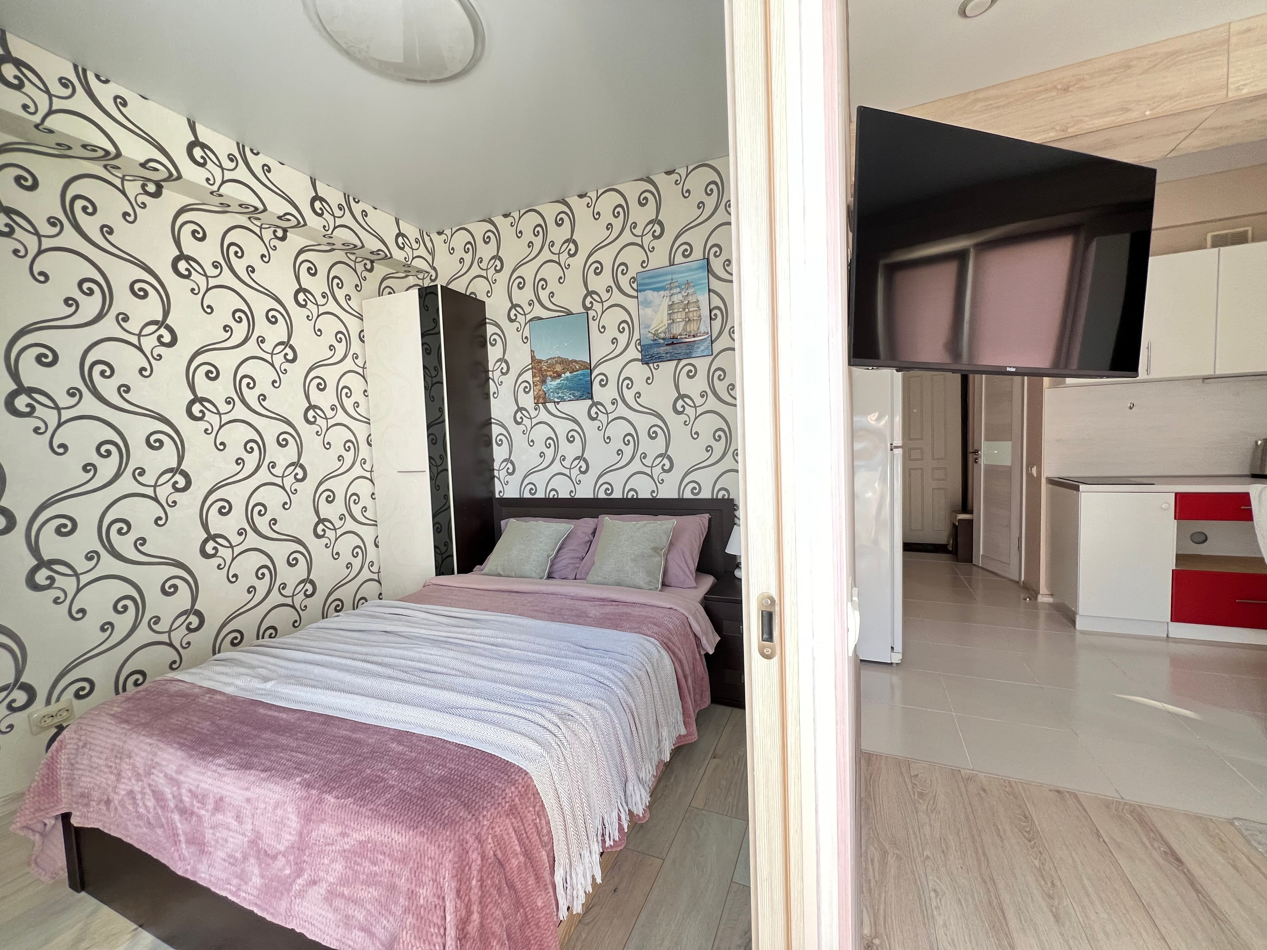 Светлая, уютная квартира рядом с морем!. Квартиры посуточно, длительно в Сочи, LARA APART GROUP