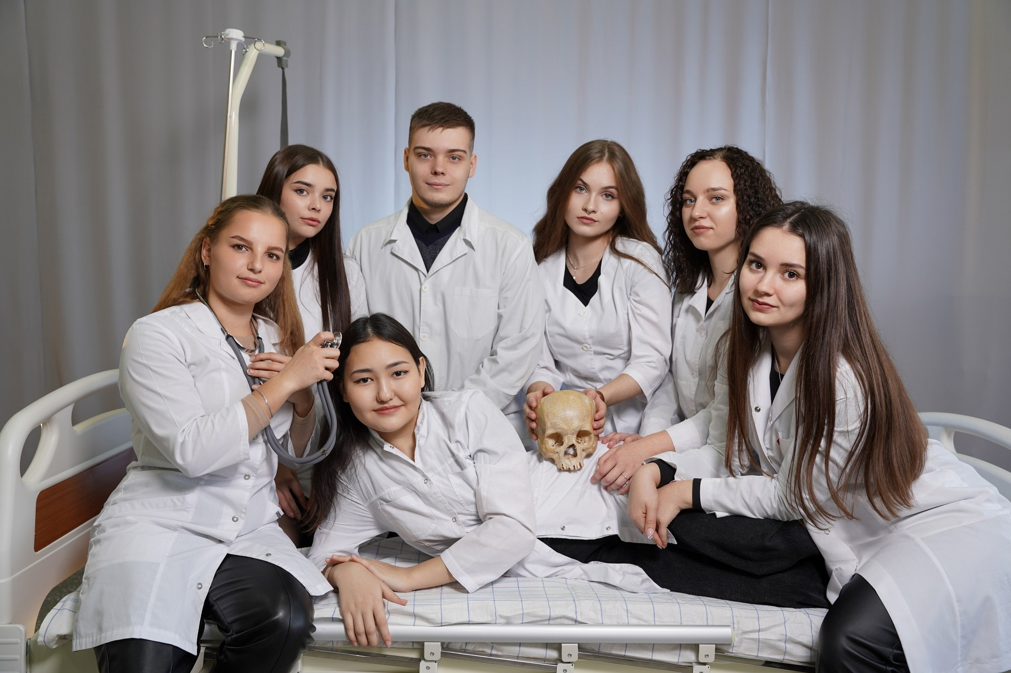 Фотосессия для выпускников Дивногорского медицинского техникума. СИГМА | Студия выпускных альбомов Красноярск