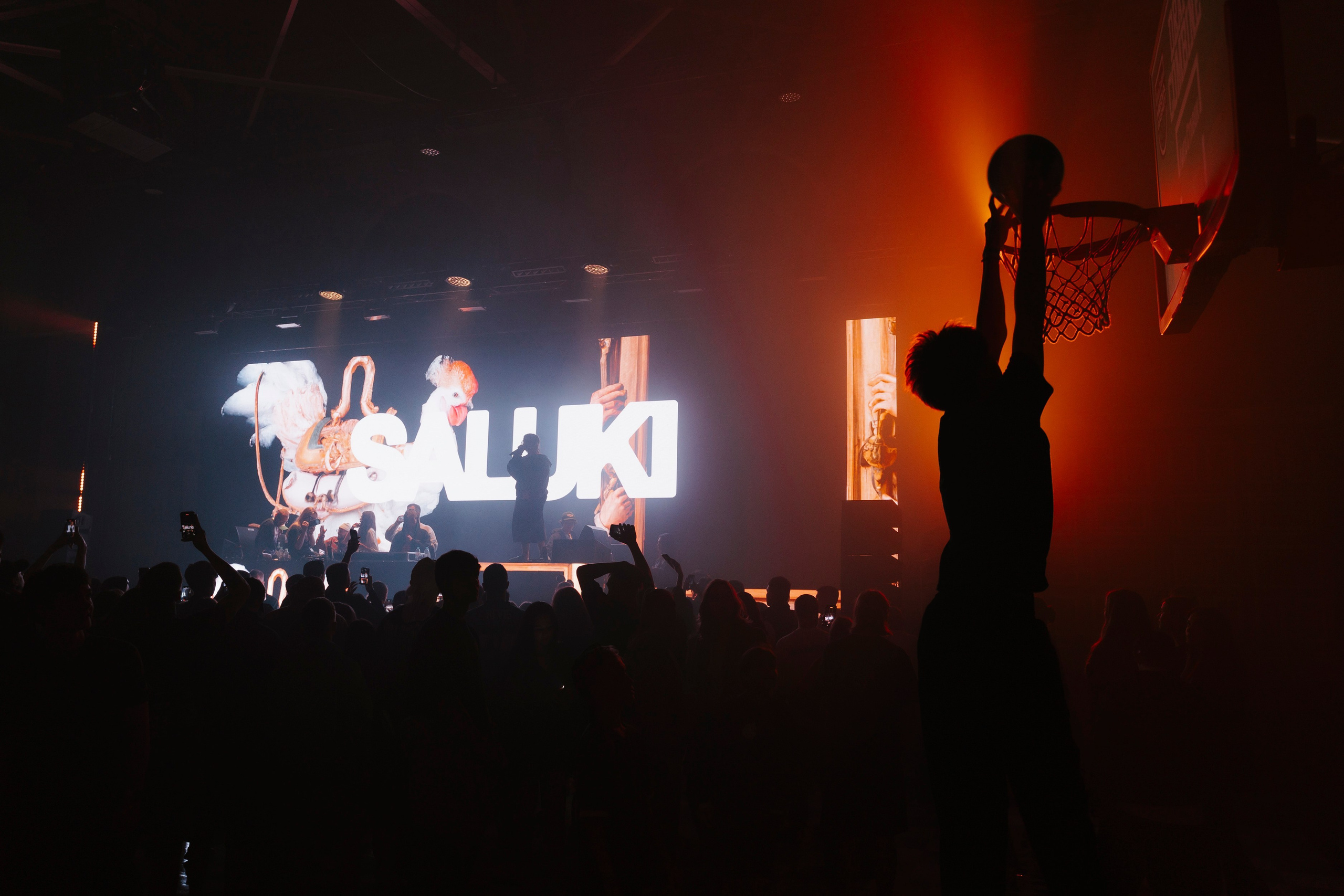 MEDIABASKET x LIGASTAVOK. Фотограф первого впечатления