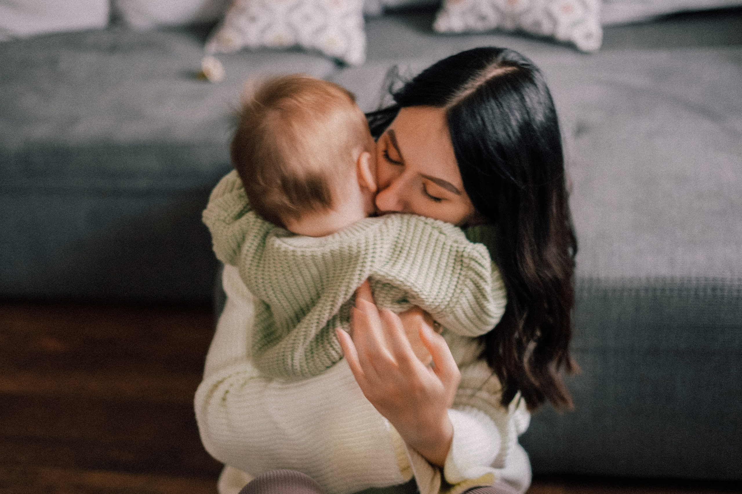 Мама с сыном. Портретный и семейный фотограф в Мариуполе, РФ. Даша Жогло