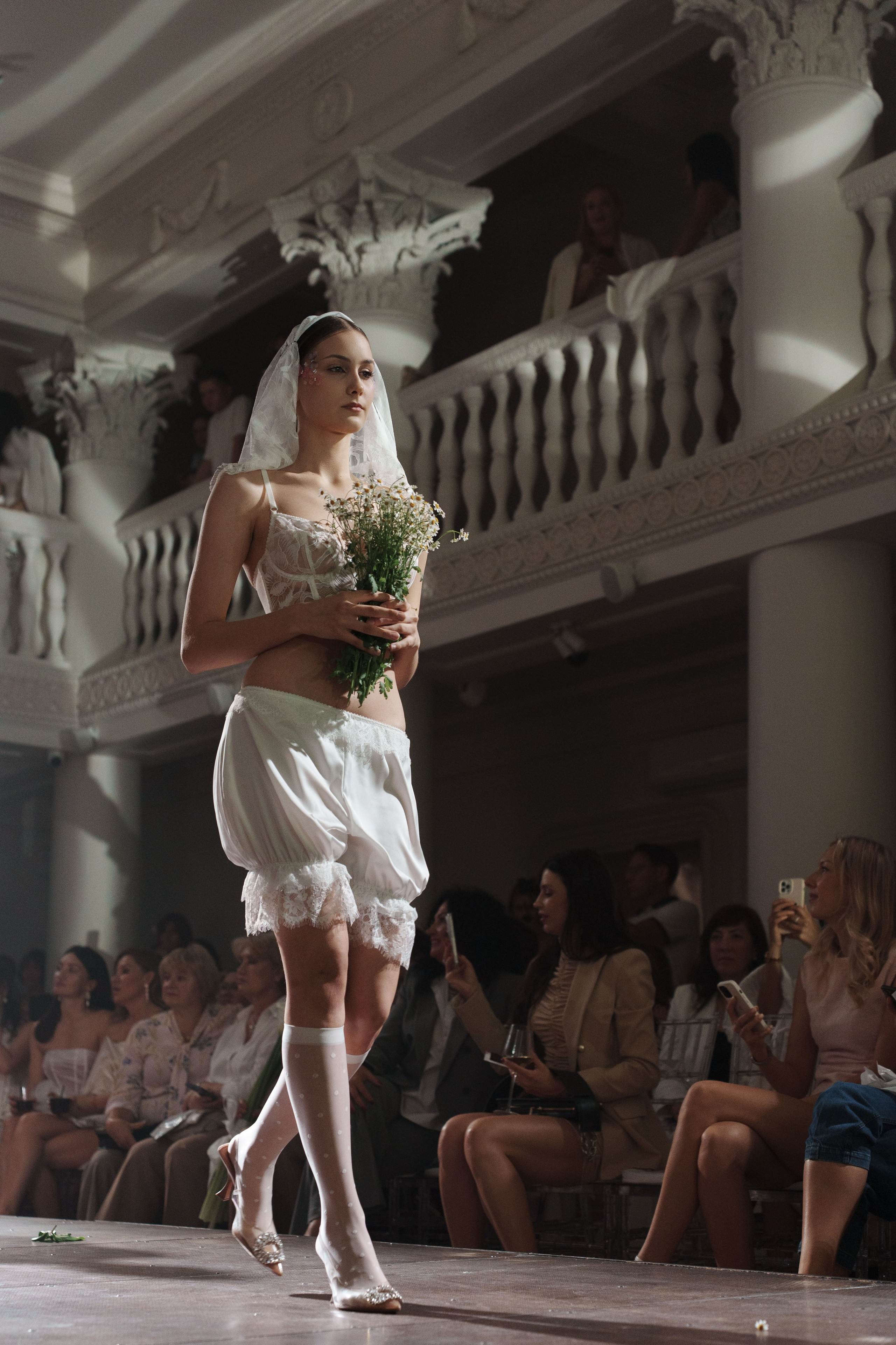 Репортаж |Модный показ Flower Inspiration |. Репортажный фотограф в Калининграде Екатерина Суханова